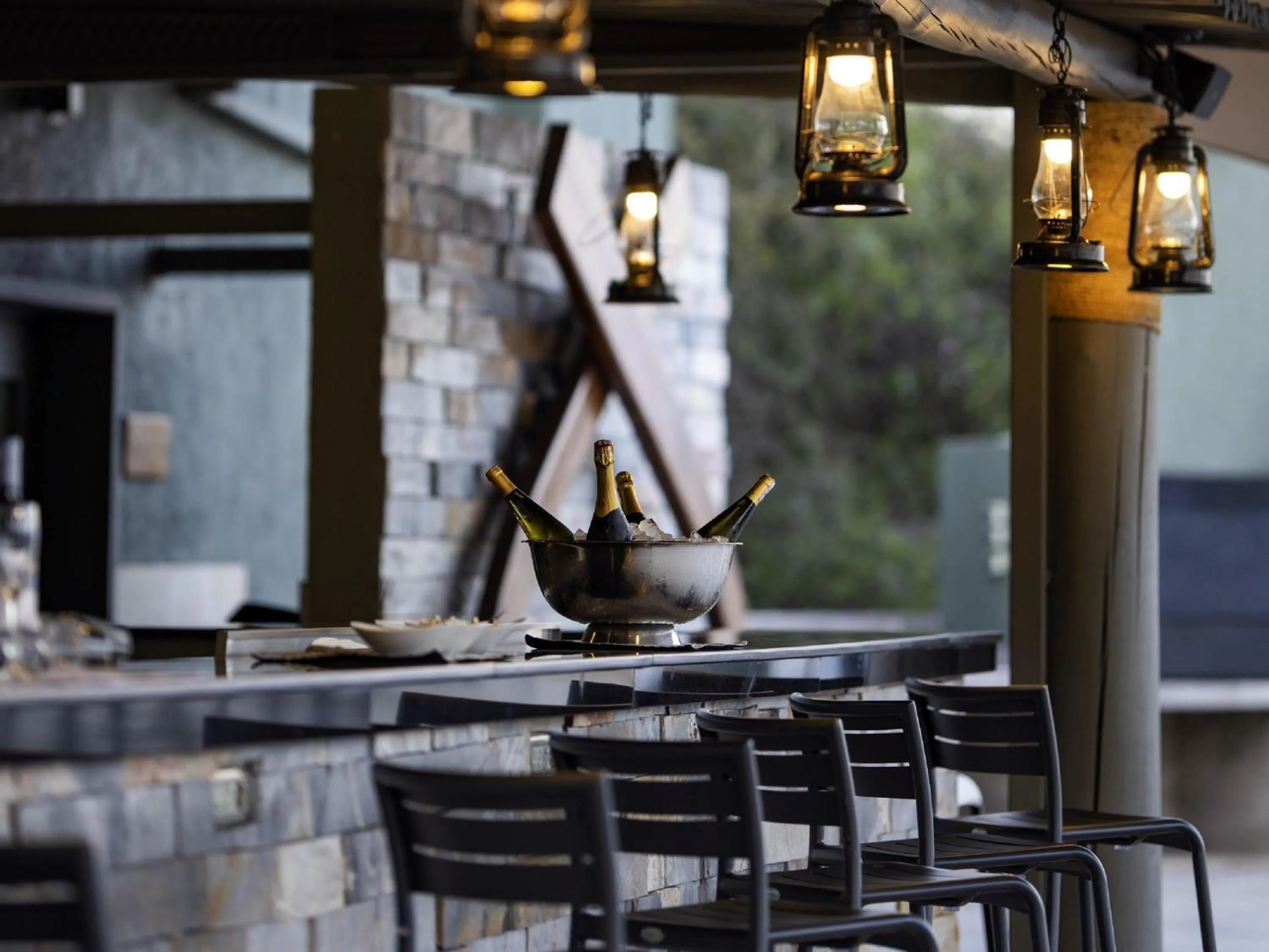 Lounge or bar in Mantis Akagera Game Lodge