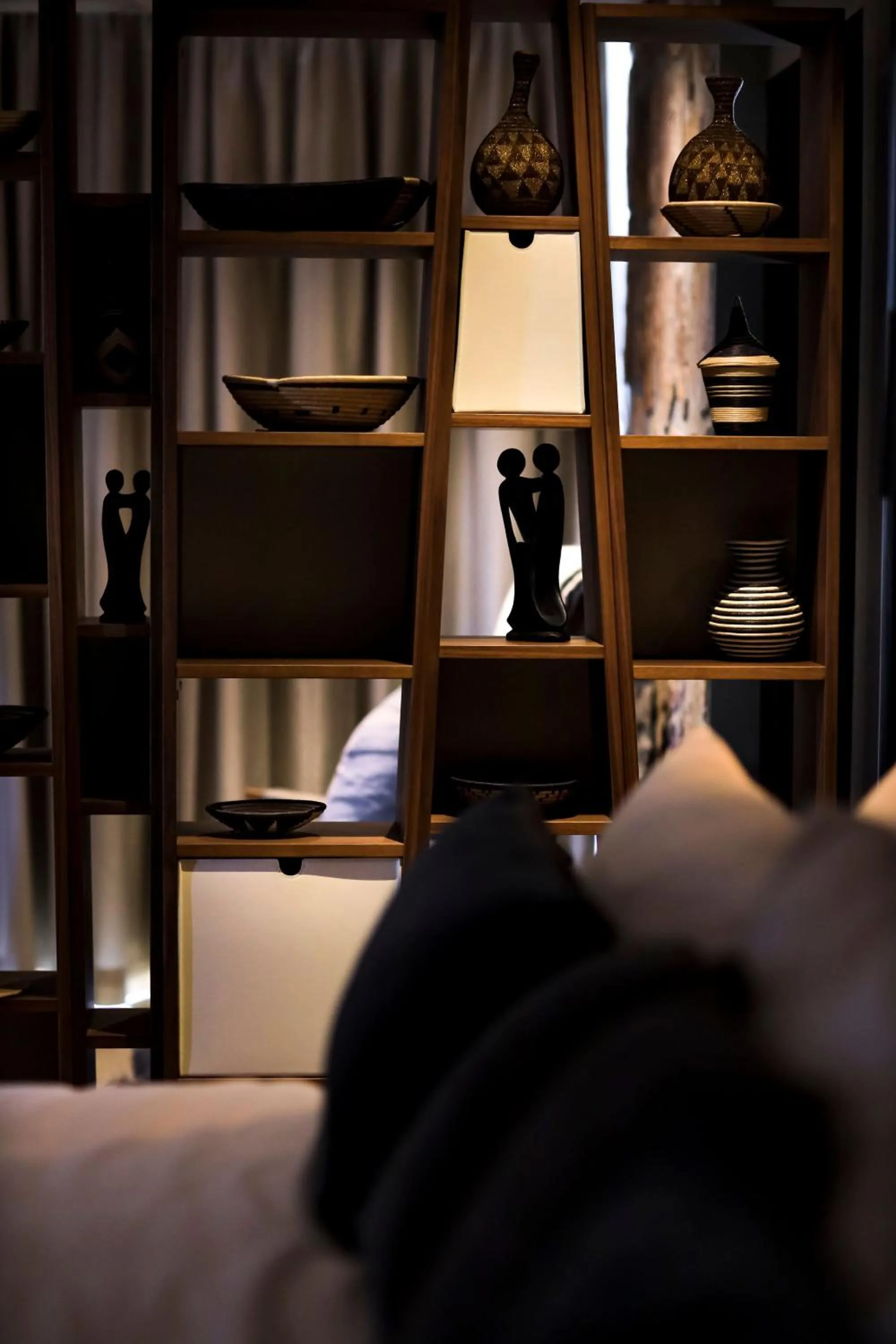 Decorative detail, Bed in Mantis Akagera Game Lodge