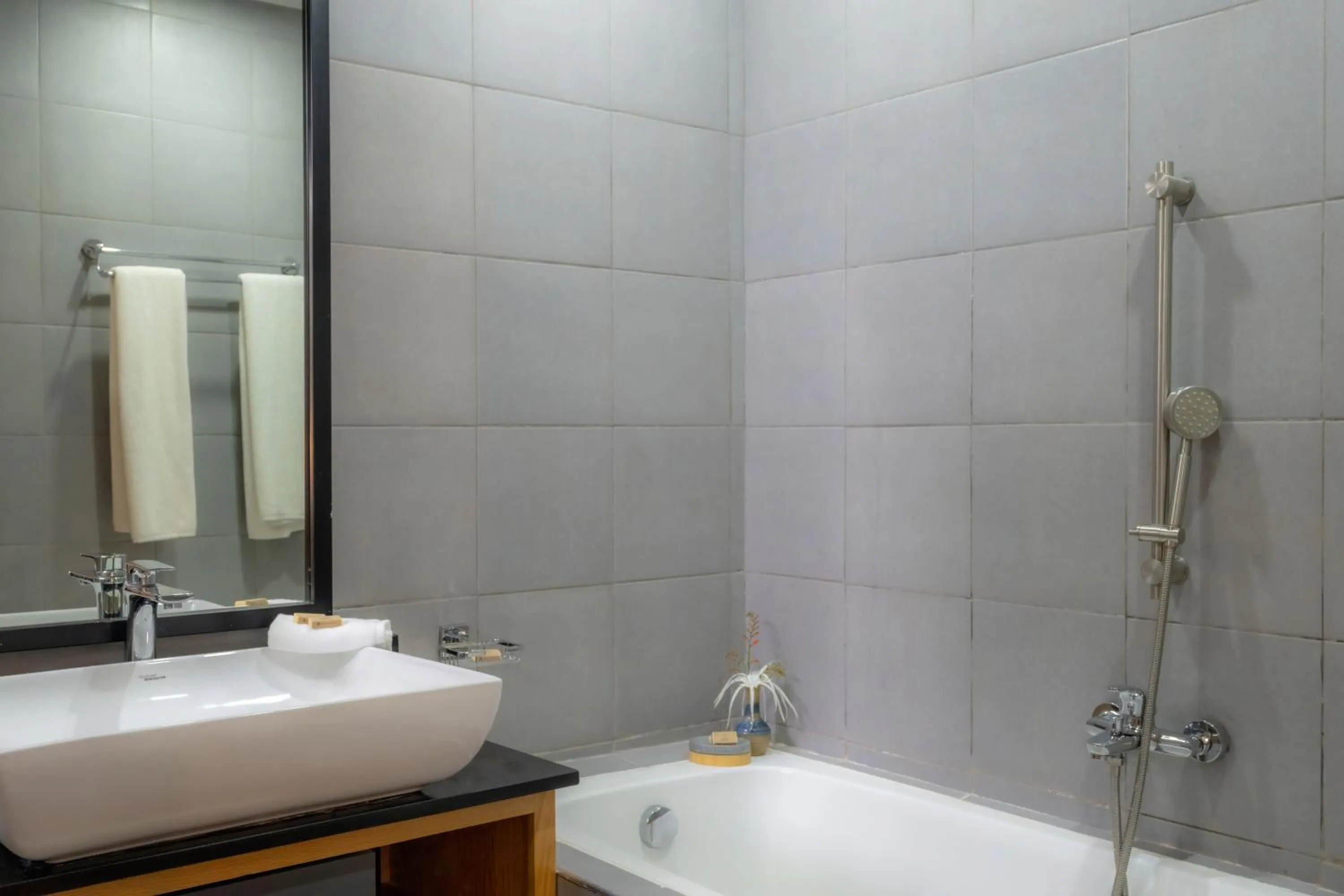 Bathroom in Mantis Akagera Game Lodge