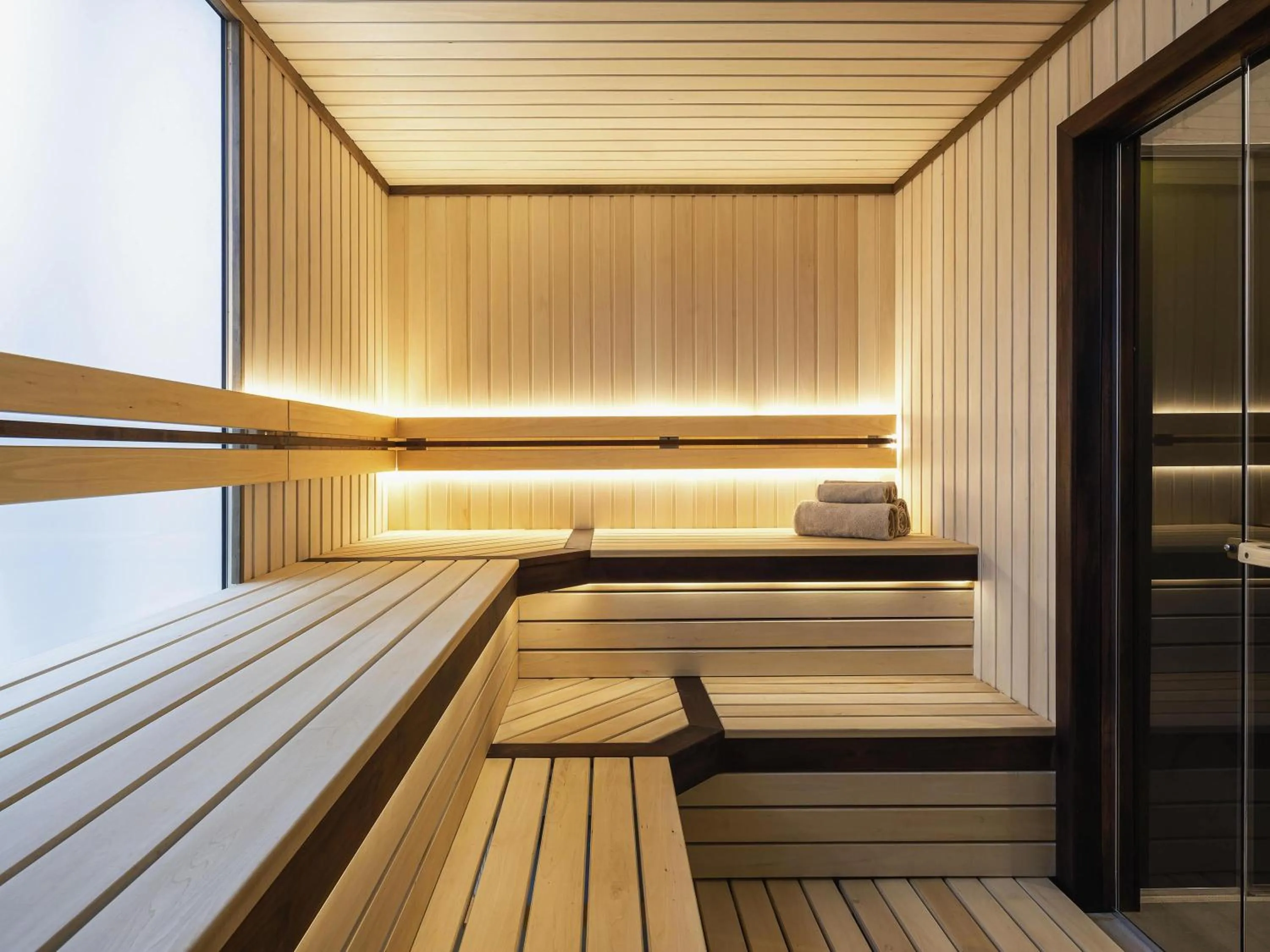 Fitness centre/facilities, Bed in Novotel Living Almaty Jetisu