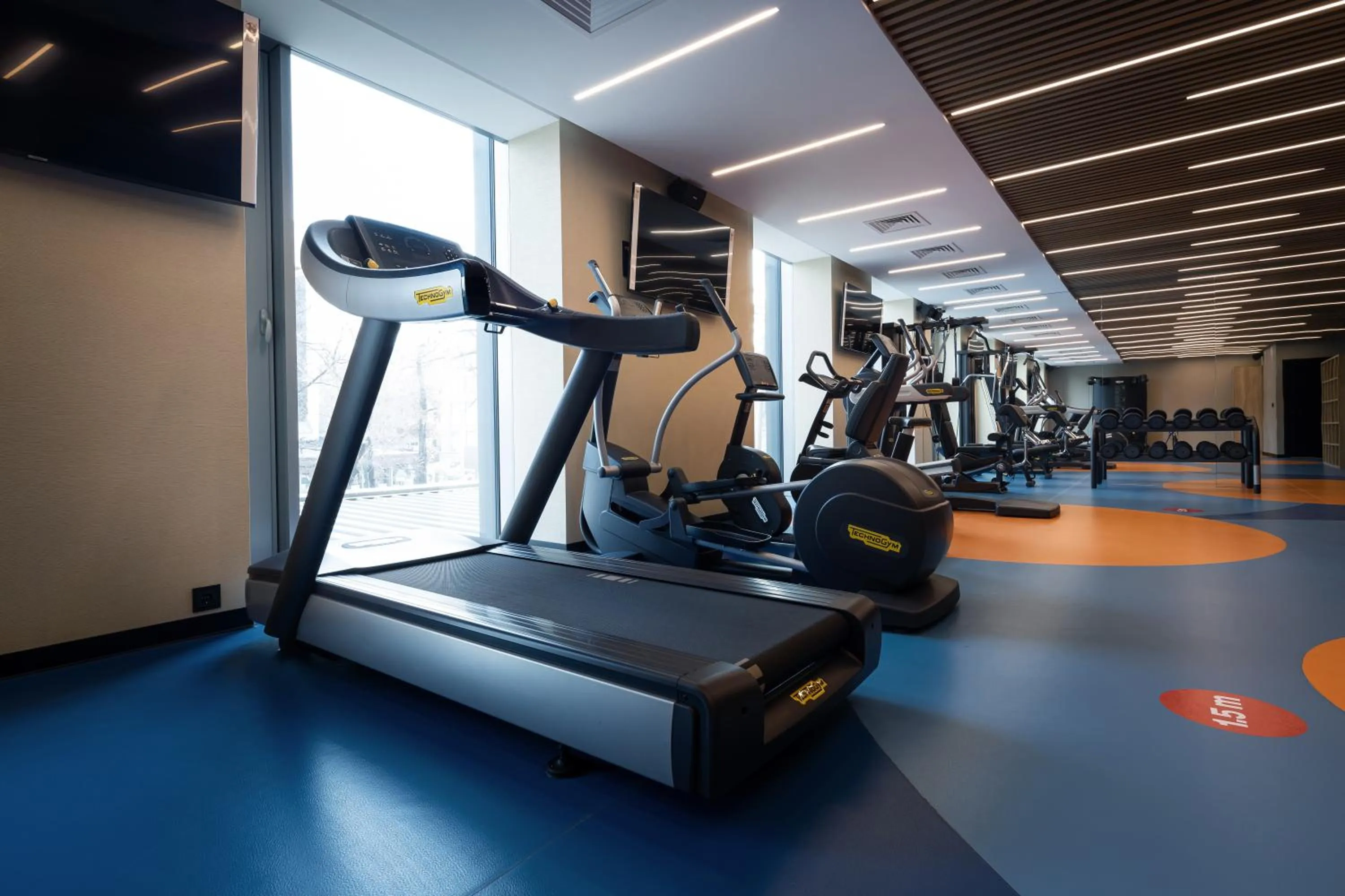 Fitness centre/facilities in Novotel Living Almaty Jetisu