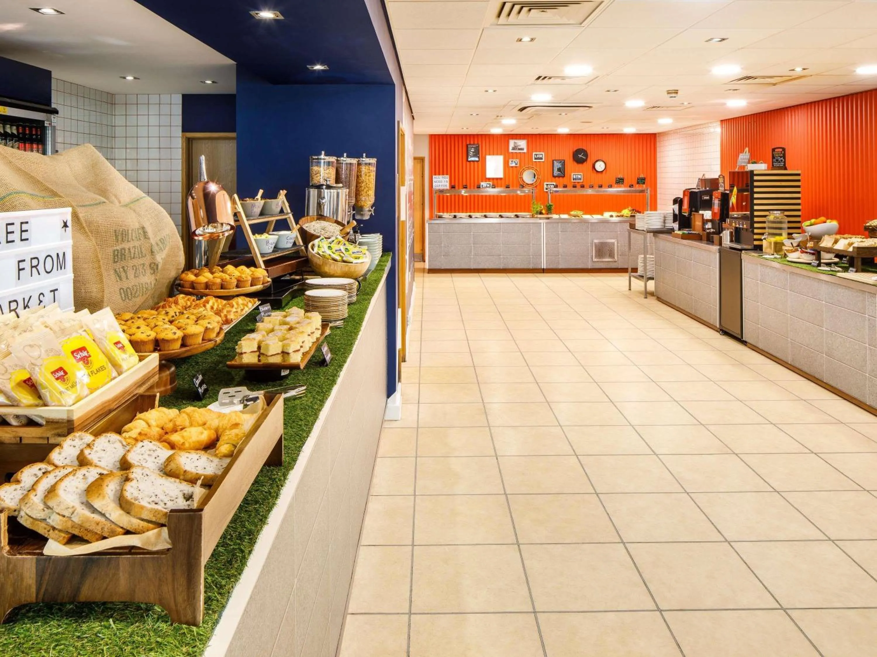 Breakfast in ibis budget London Heathrow Central