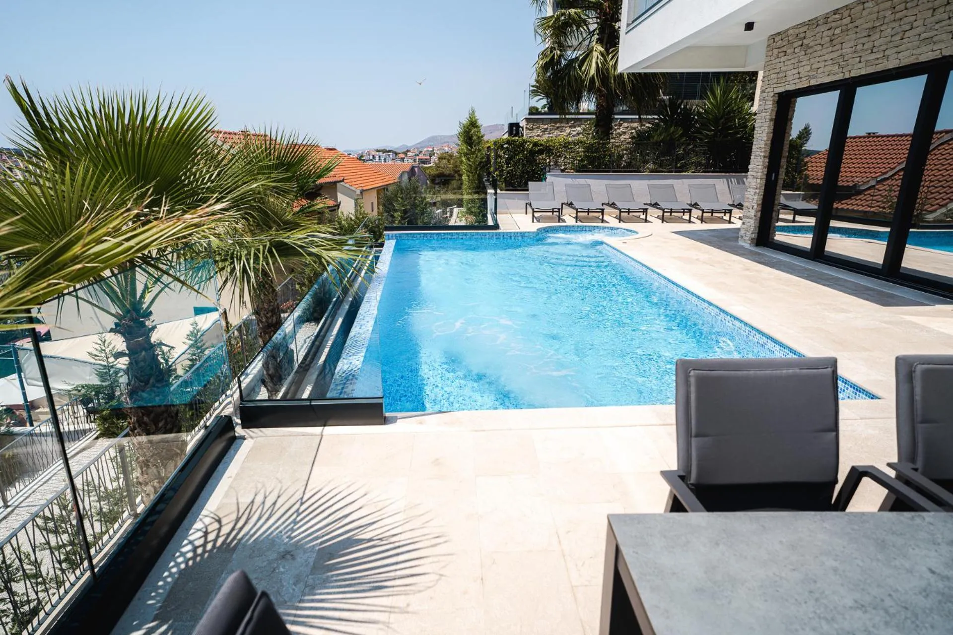 Swimming pool in Villas-Kroatien