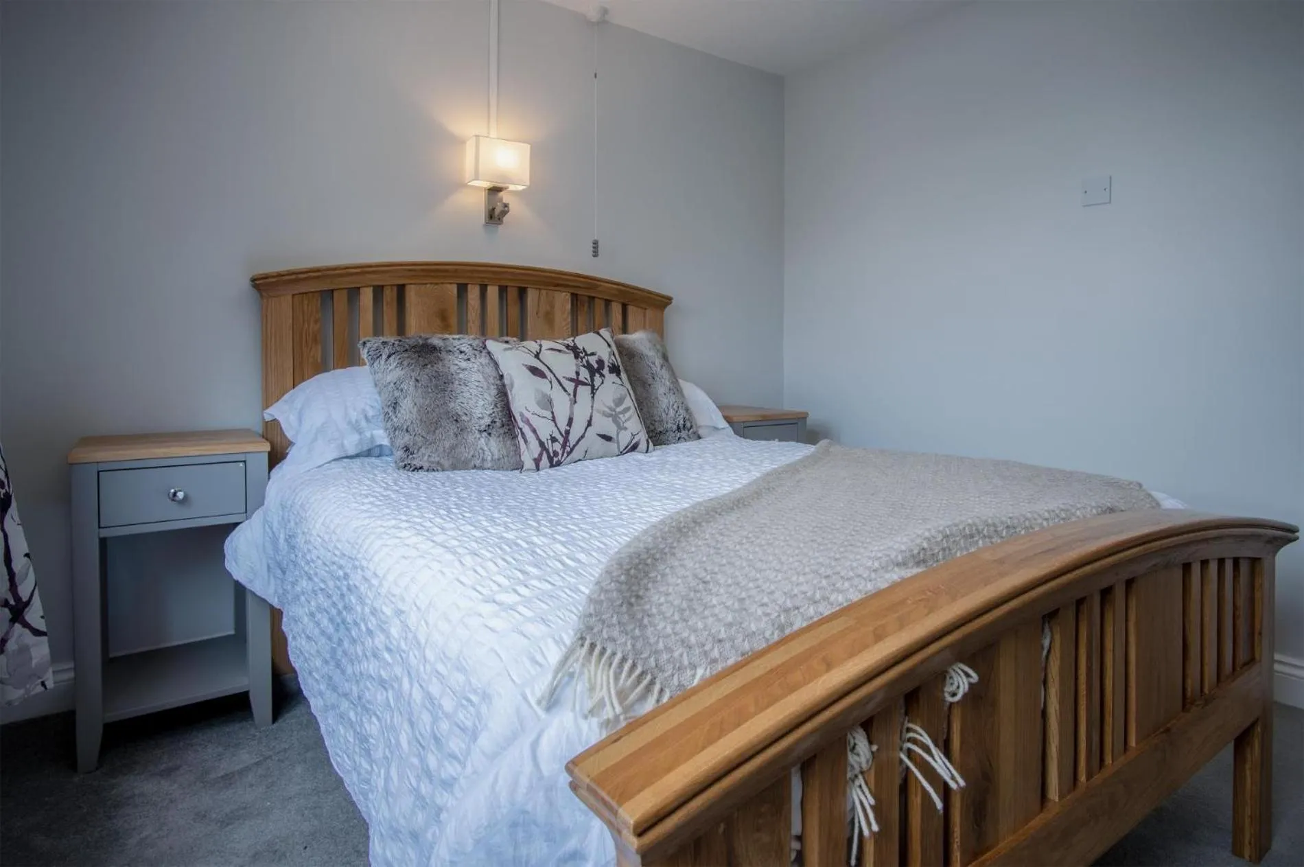 Floor plan, Bed in Lilac Cottage - 1 Bedroom Cottage - Amroth