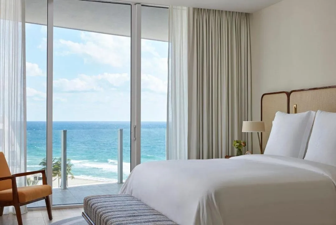 Bed in Four Seasons Hotel and Residences Fort Lauderdale