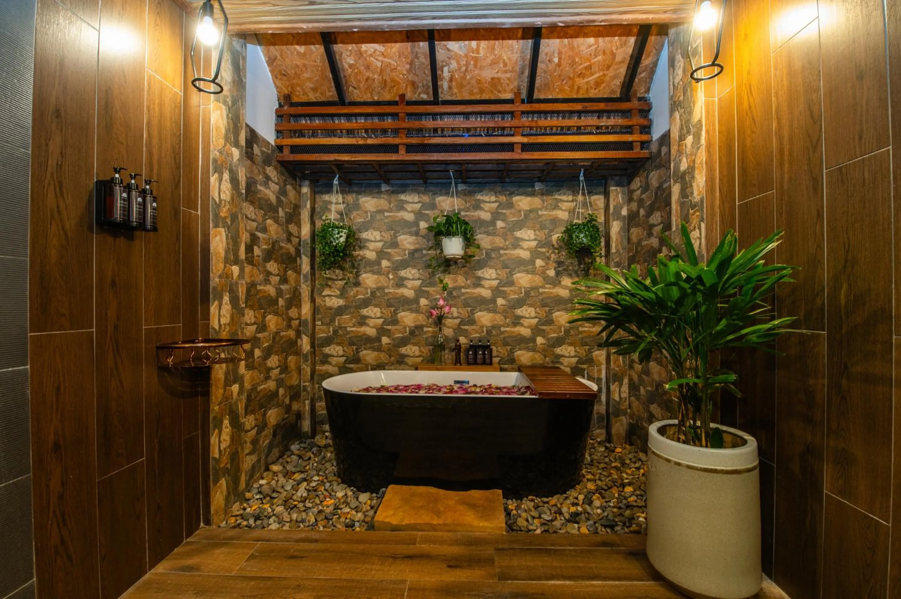 Shower in Good Time Relax Resort