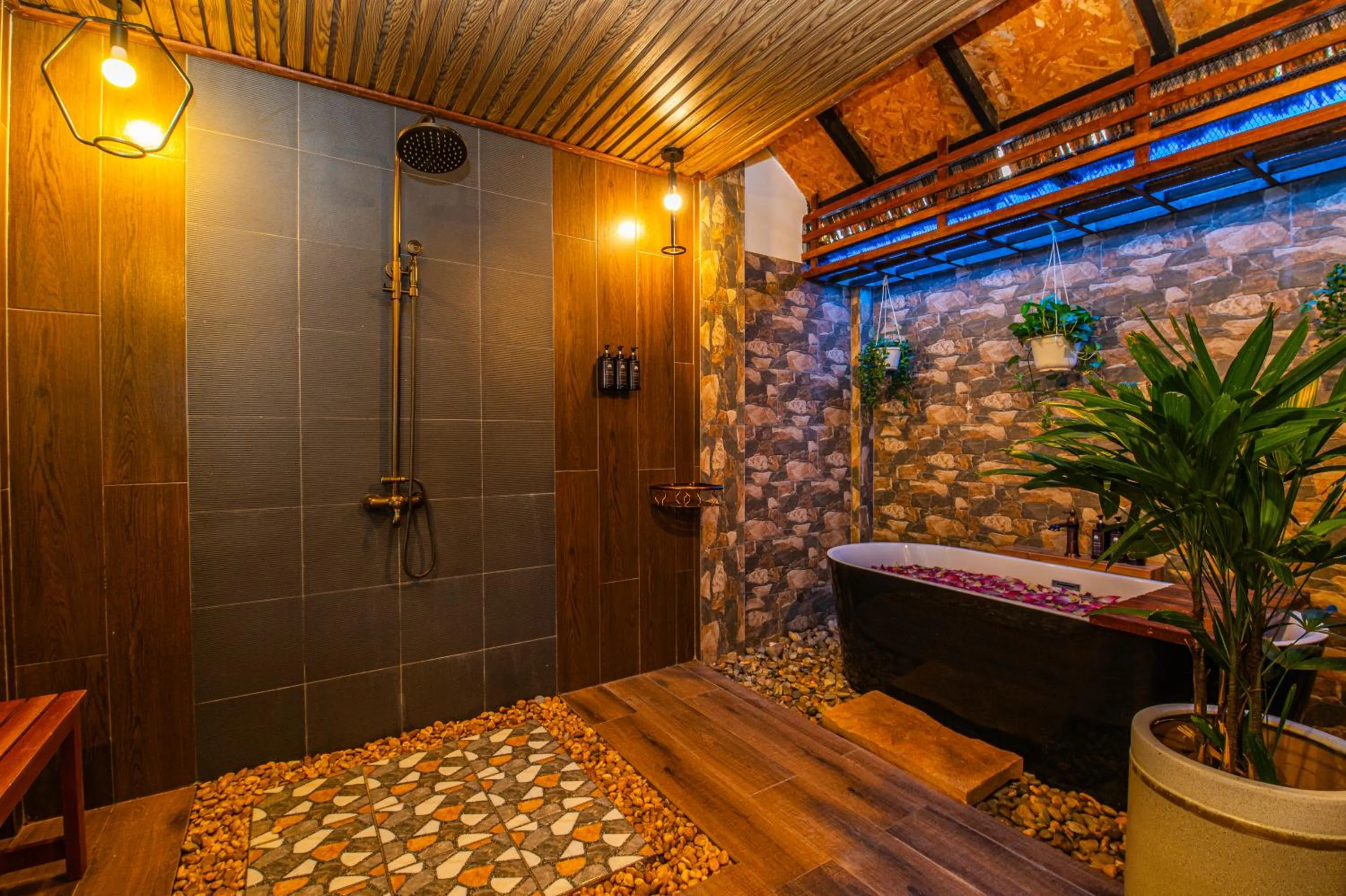 Shower in Good Time Relax Resort