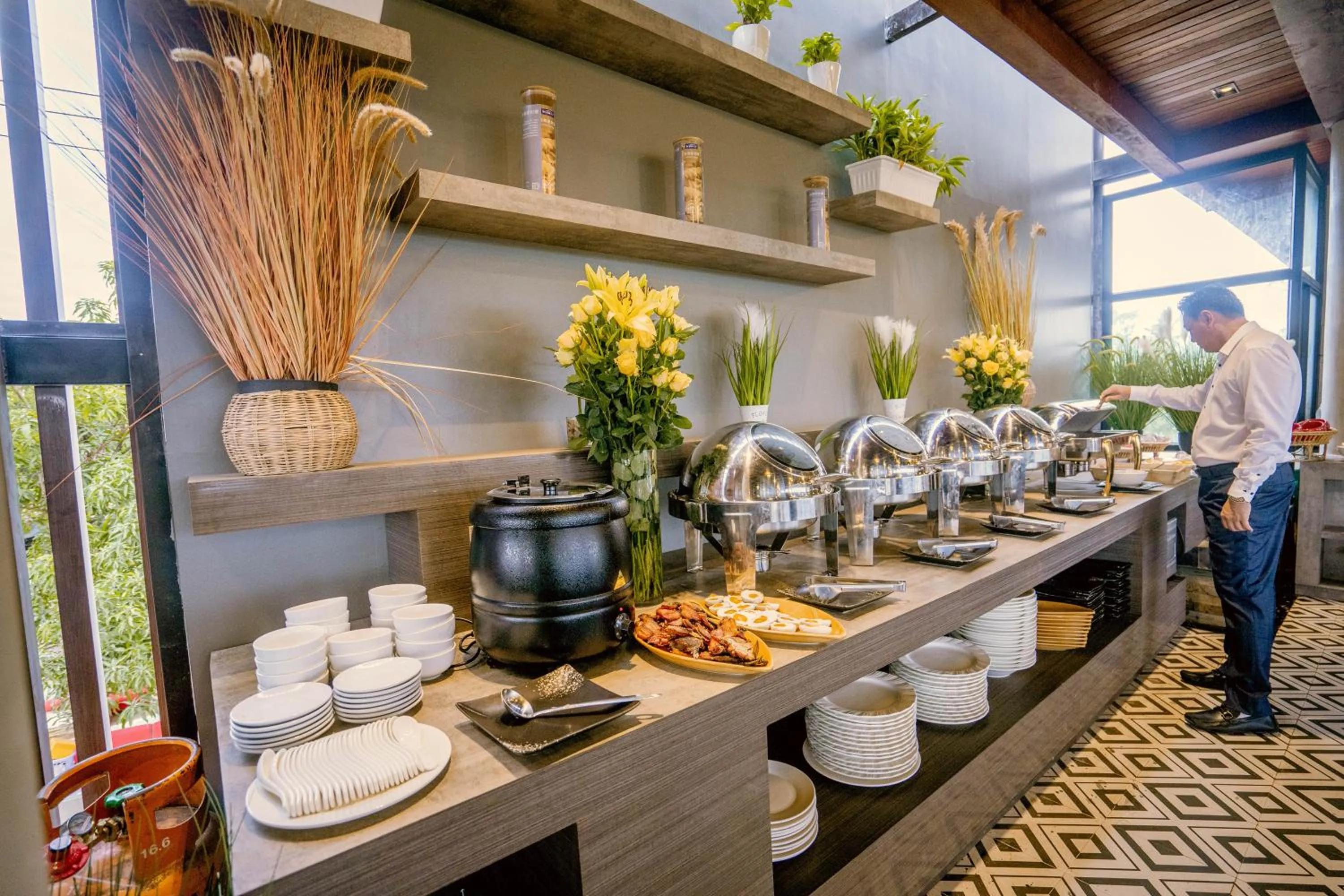 Restaurant/places to eat in Good Time Relax Resort