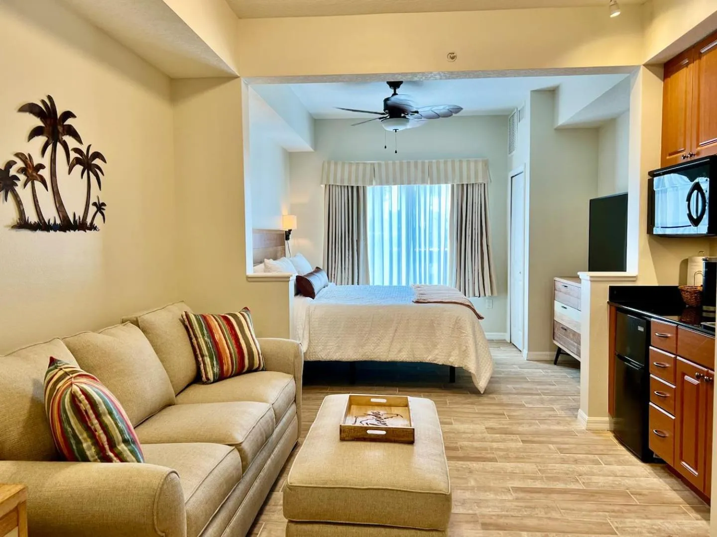 Bed in Premier Resort Condos Near Disney & Universal