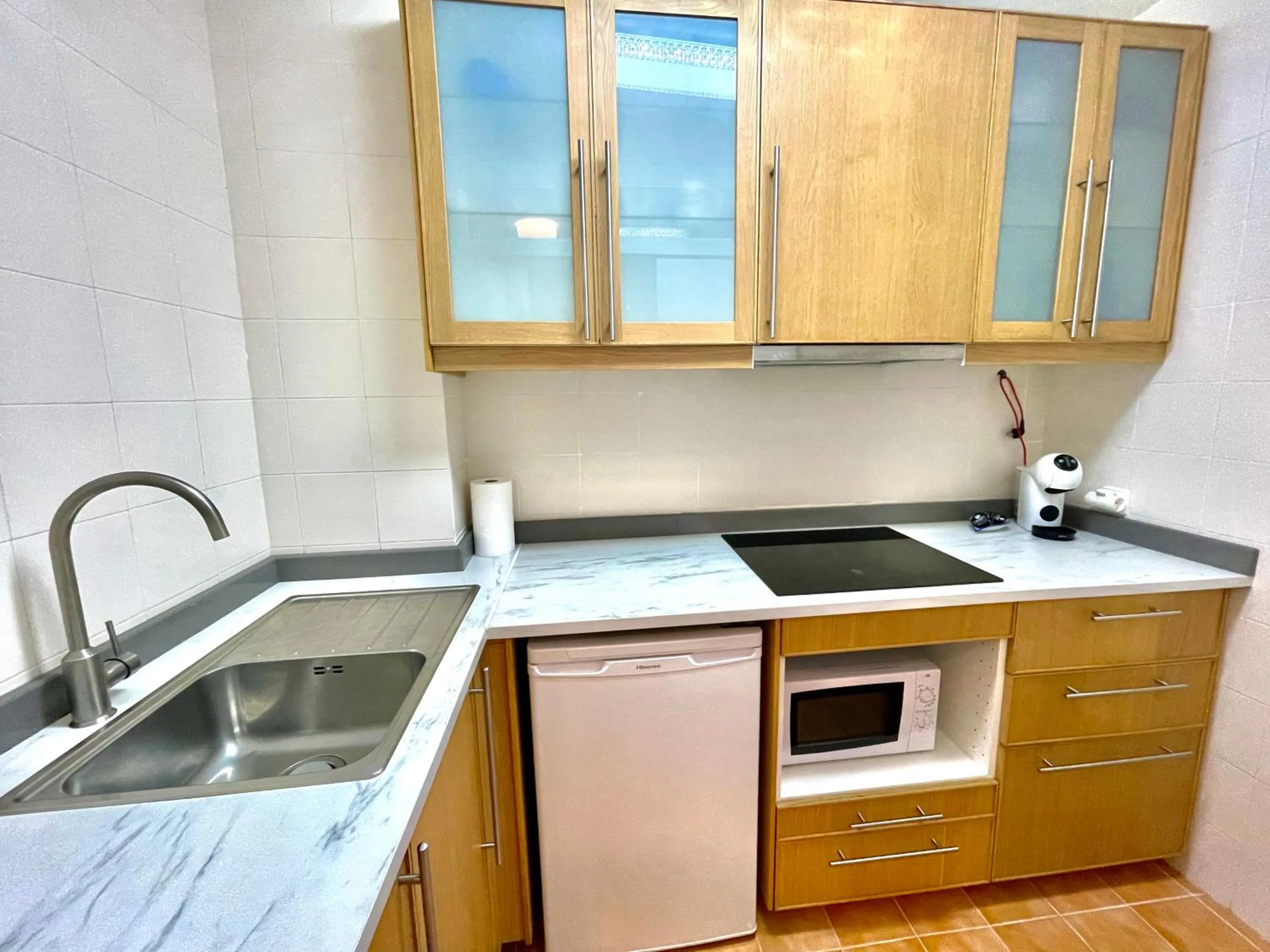 LA MER BLEUE, Boutique Apartament with free parking, full equipped in Fenals Beach