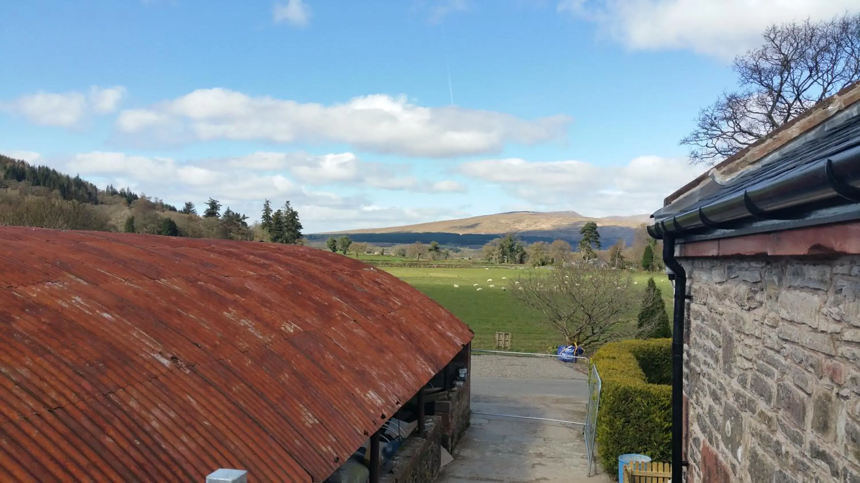 One-Bedroom House in Auchendennan Farm Self Catering Cottages One-Bedroom House in Auchendennan Farm Self Catering Cottages