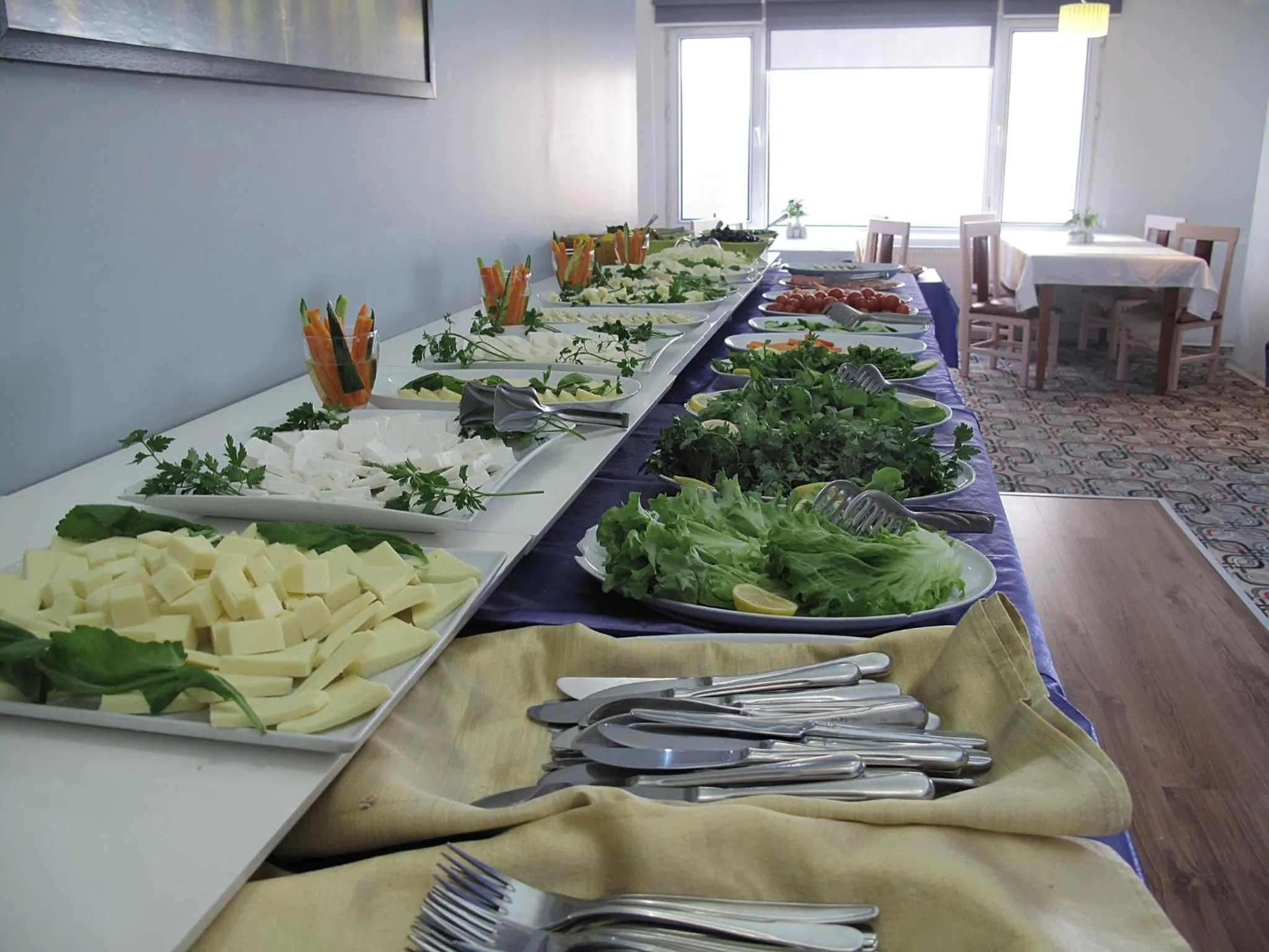 Buffet breakfast in Şirin Hotel