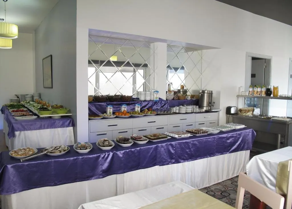 Breakfast in Şirin Hotel