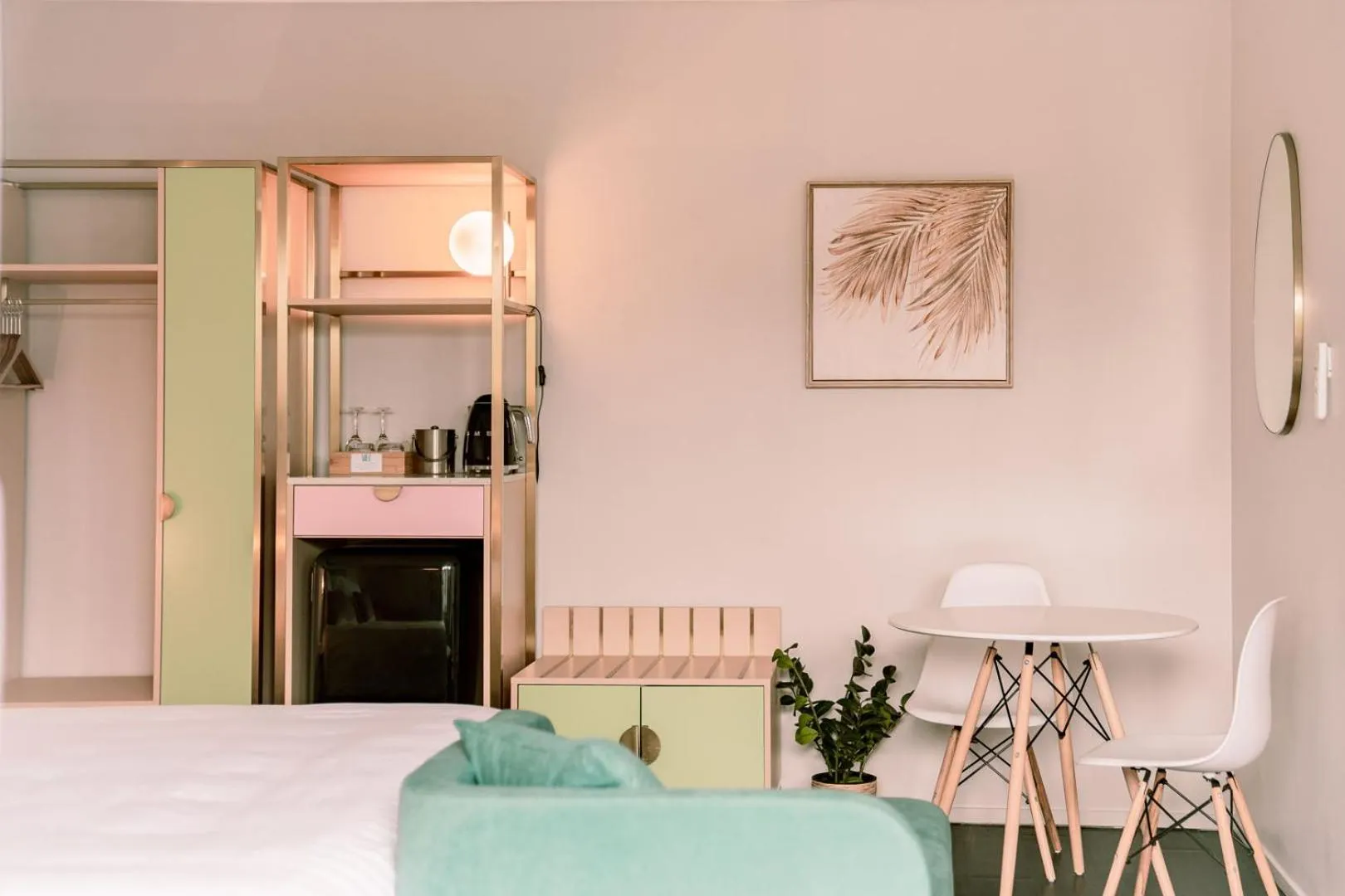 Seating area, Bed in Vali by Village