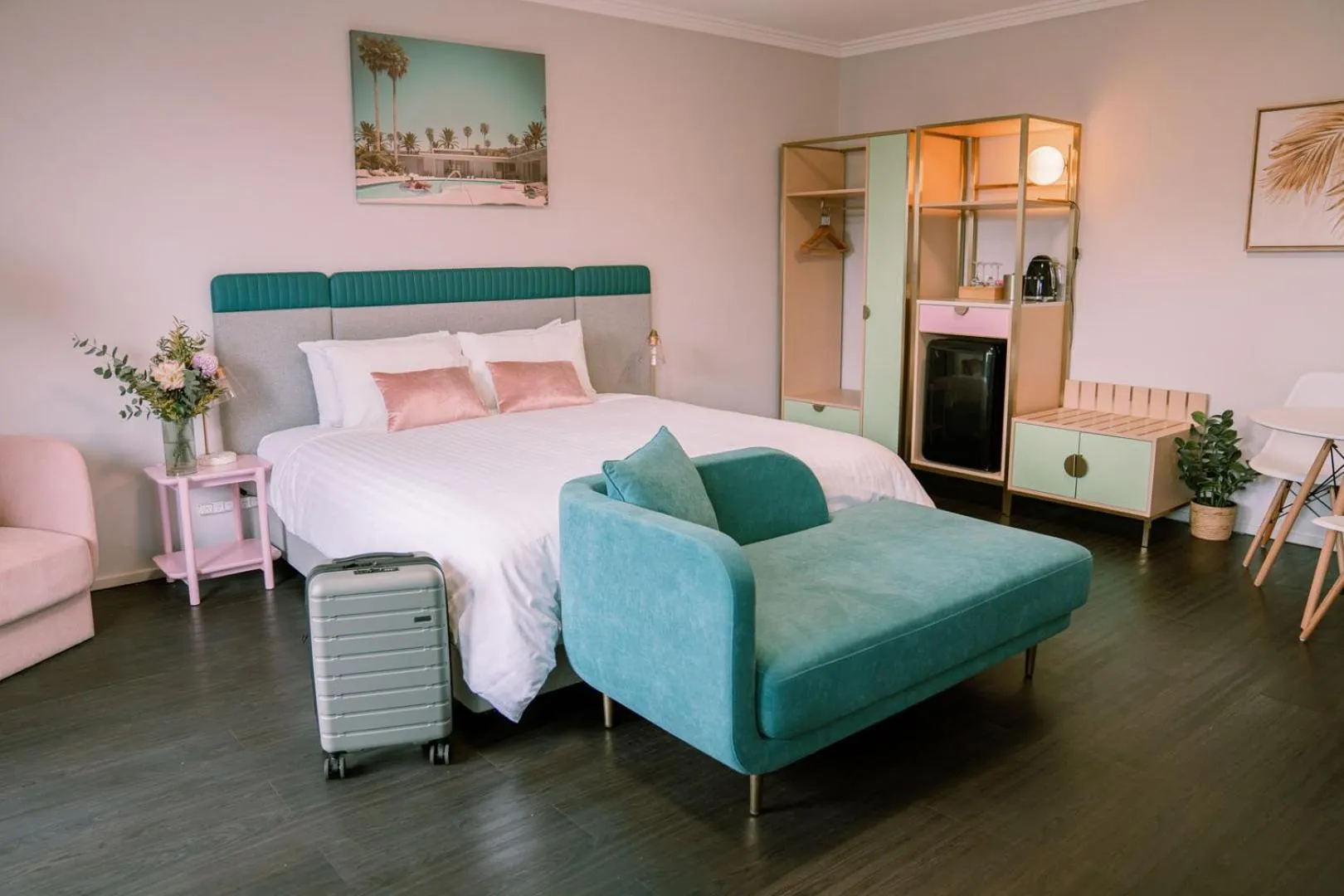 Photo of the whole room, Bed in Vali by Village