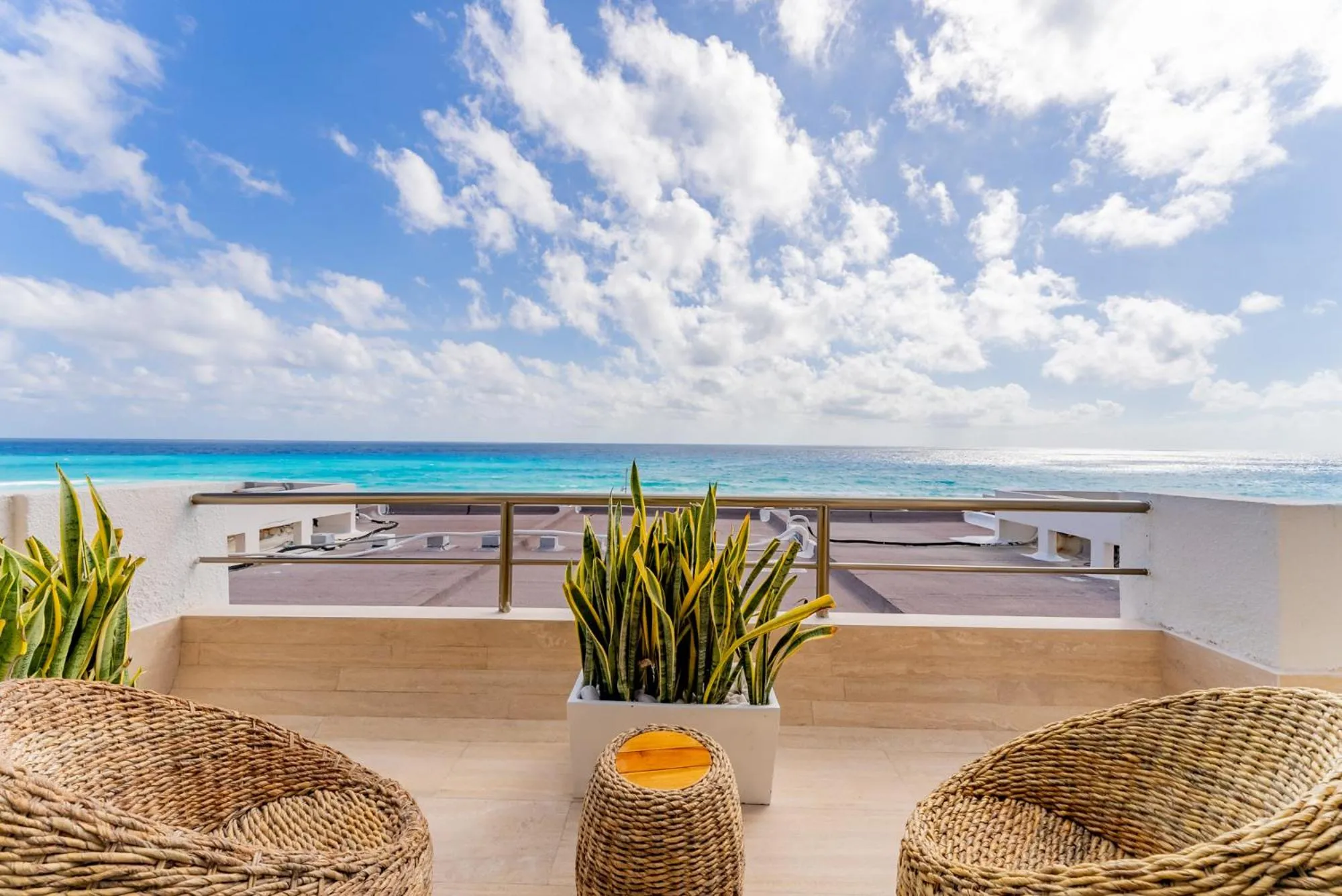 Amazing Caribbean Ocean view at Villas Marlin in Cancun