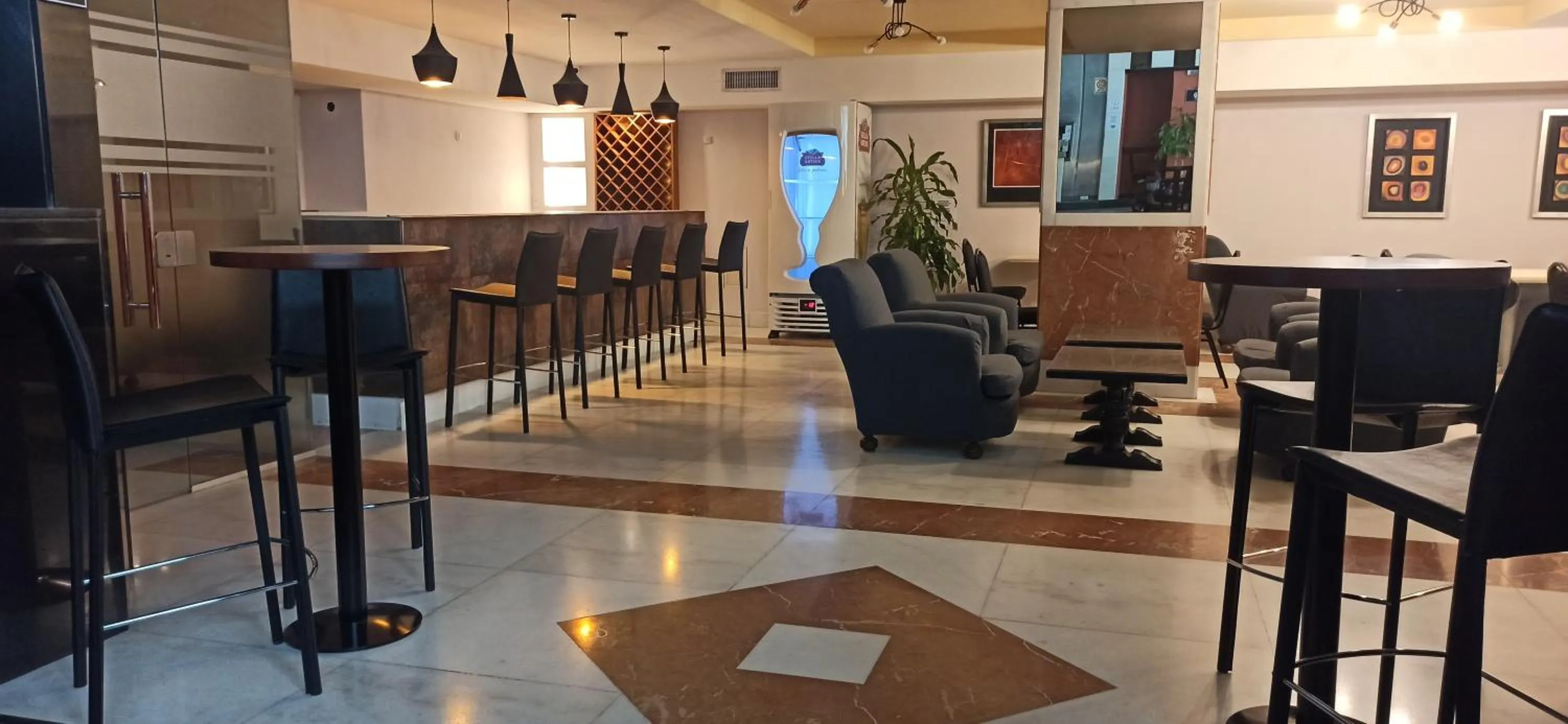 Restaurant/places to eat in Globales Republica