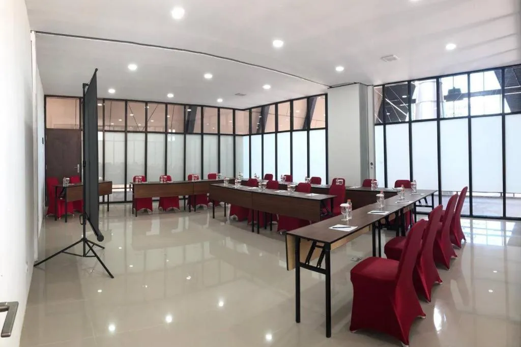 Meeting/conference room in Coffee Hotel Akasi Dolok Sanggul
