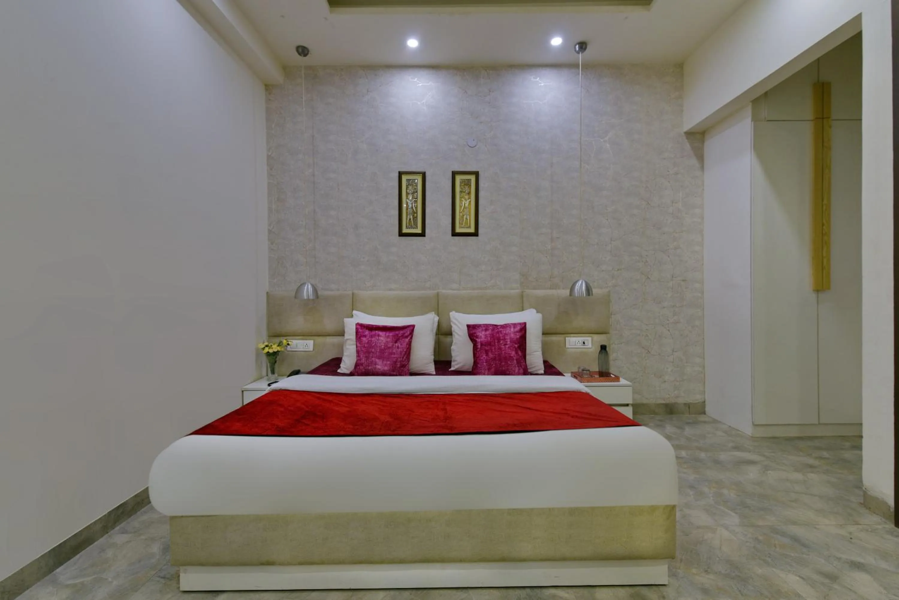 Bed in Hotel Fortune Inn By F9 Hotels