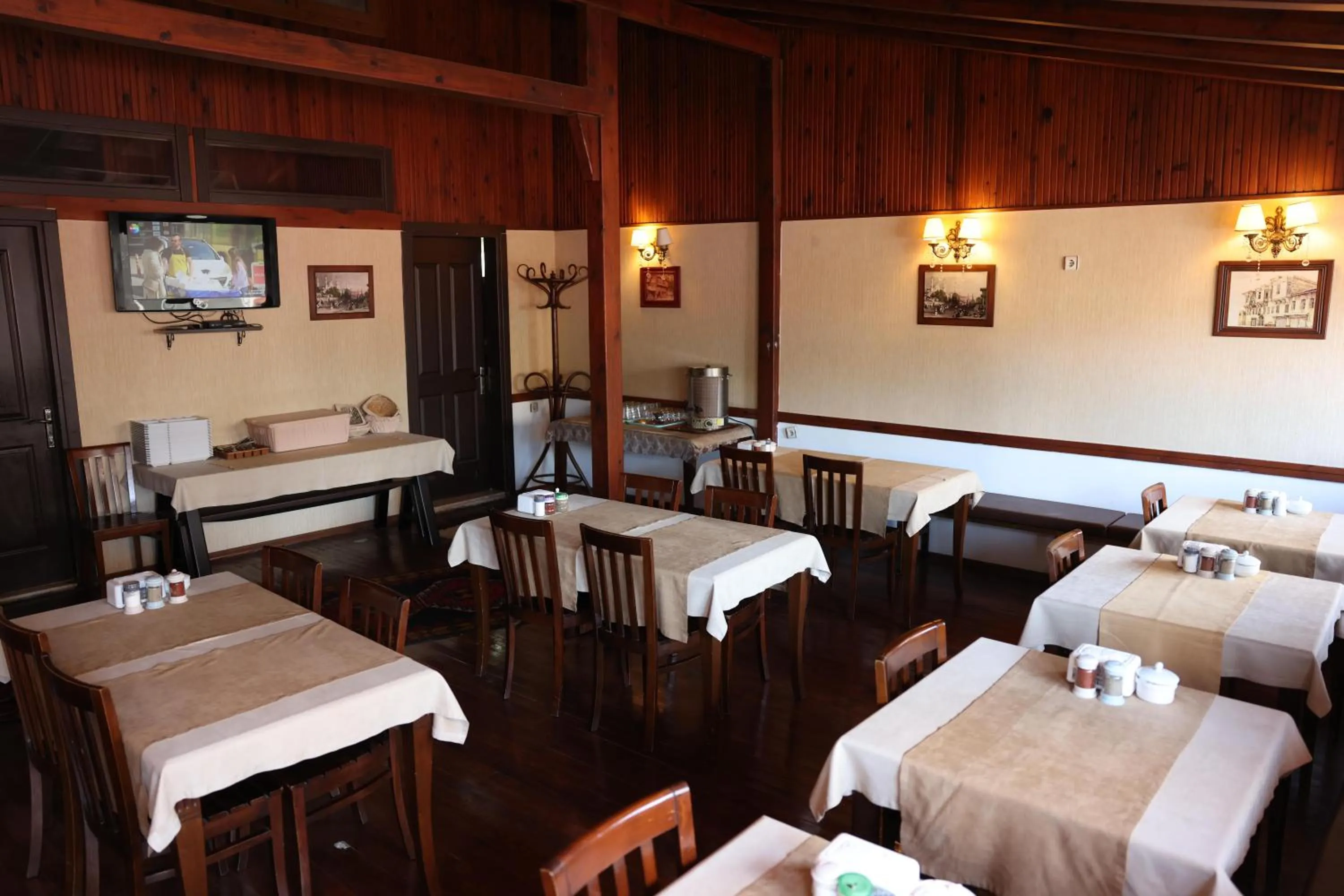 Breakfast in Dünya Otel Adana