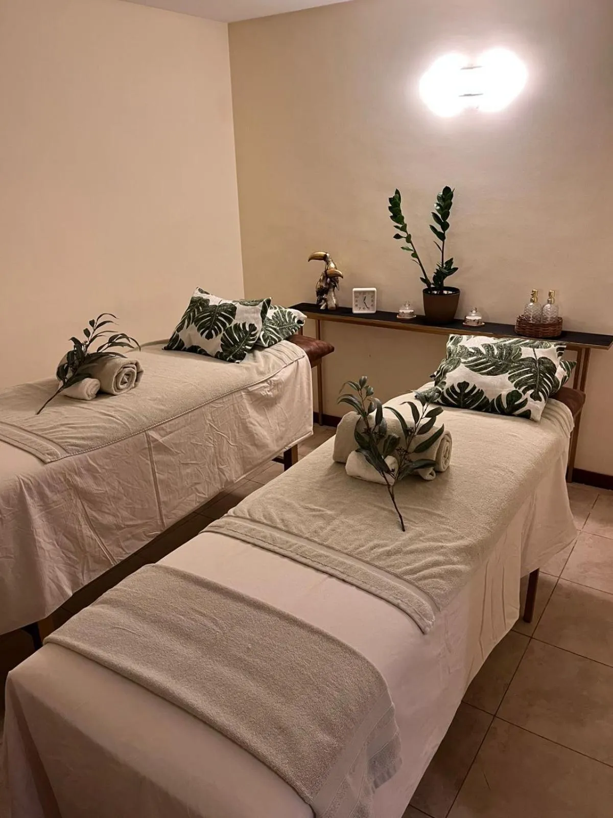 Spa and wellness centre/facilities, Bed in Hotel Raices Esturion