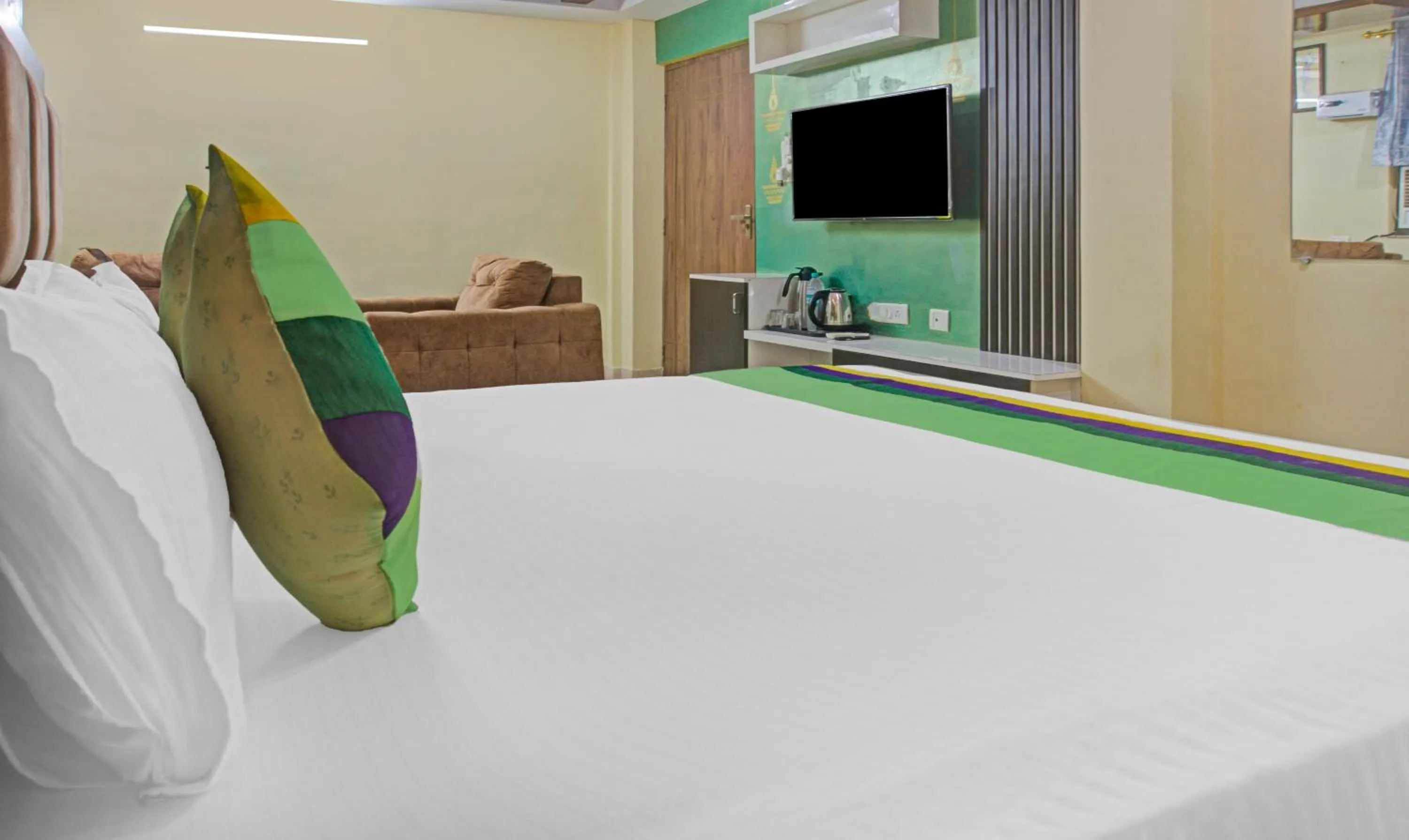 TV and multimedia, Bed in Hotel Prem Residency