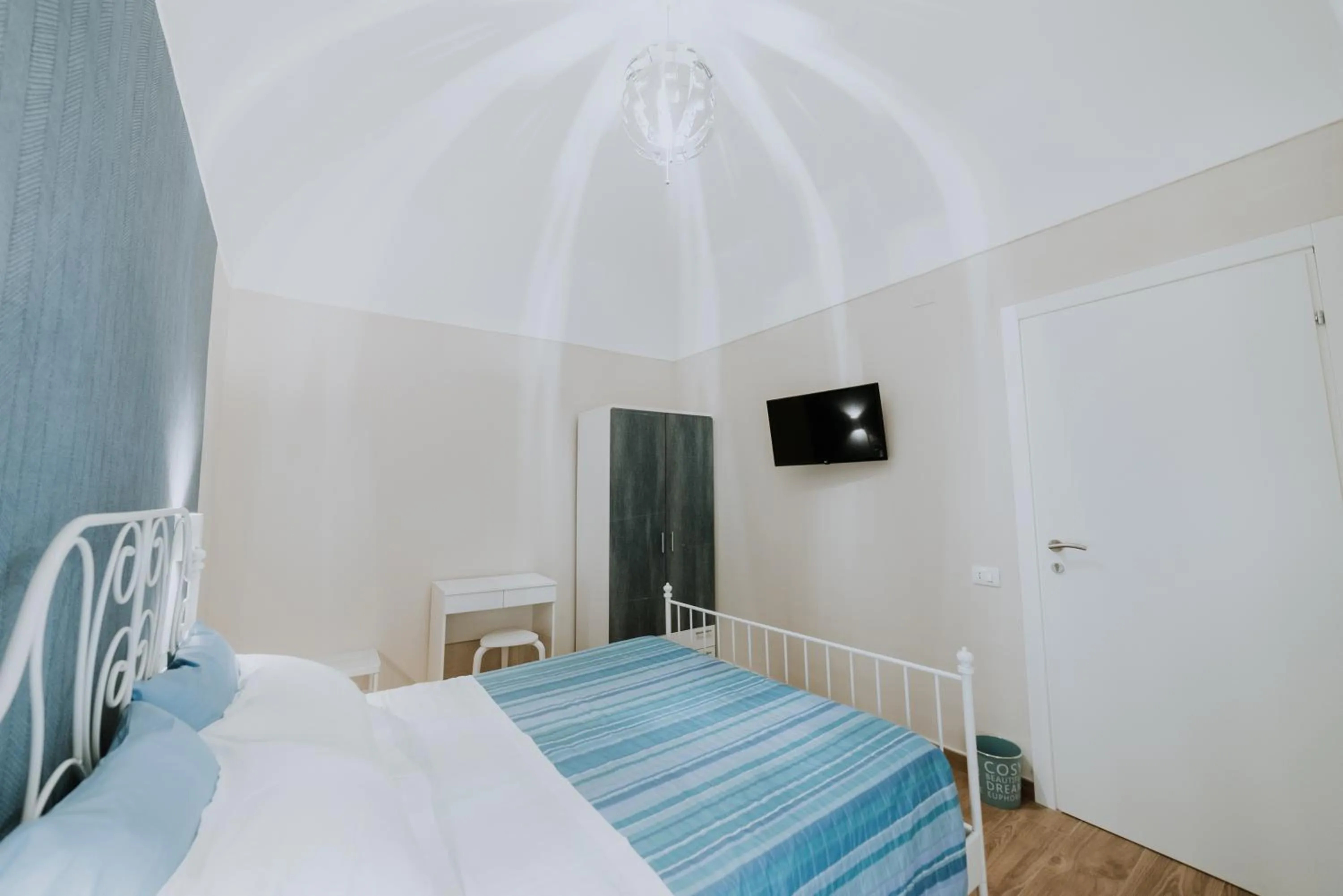 Bed in La casa di Achille