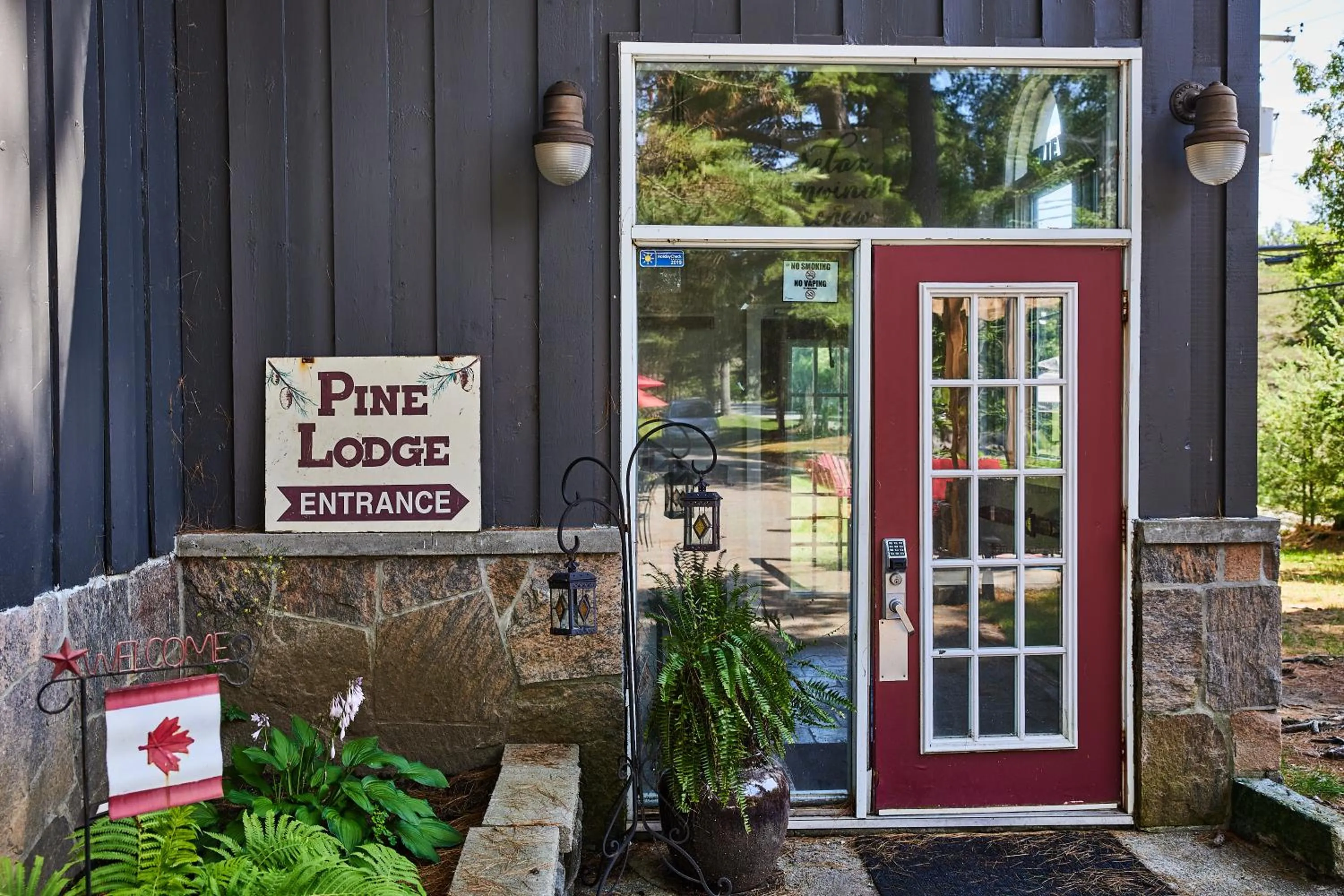 Property building in 3 Pines Lodge Muskoka