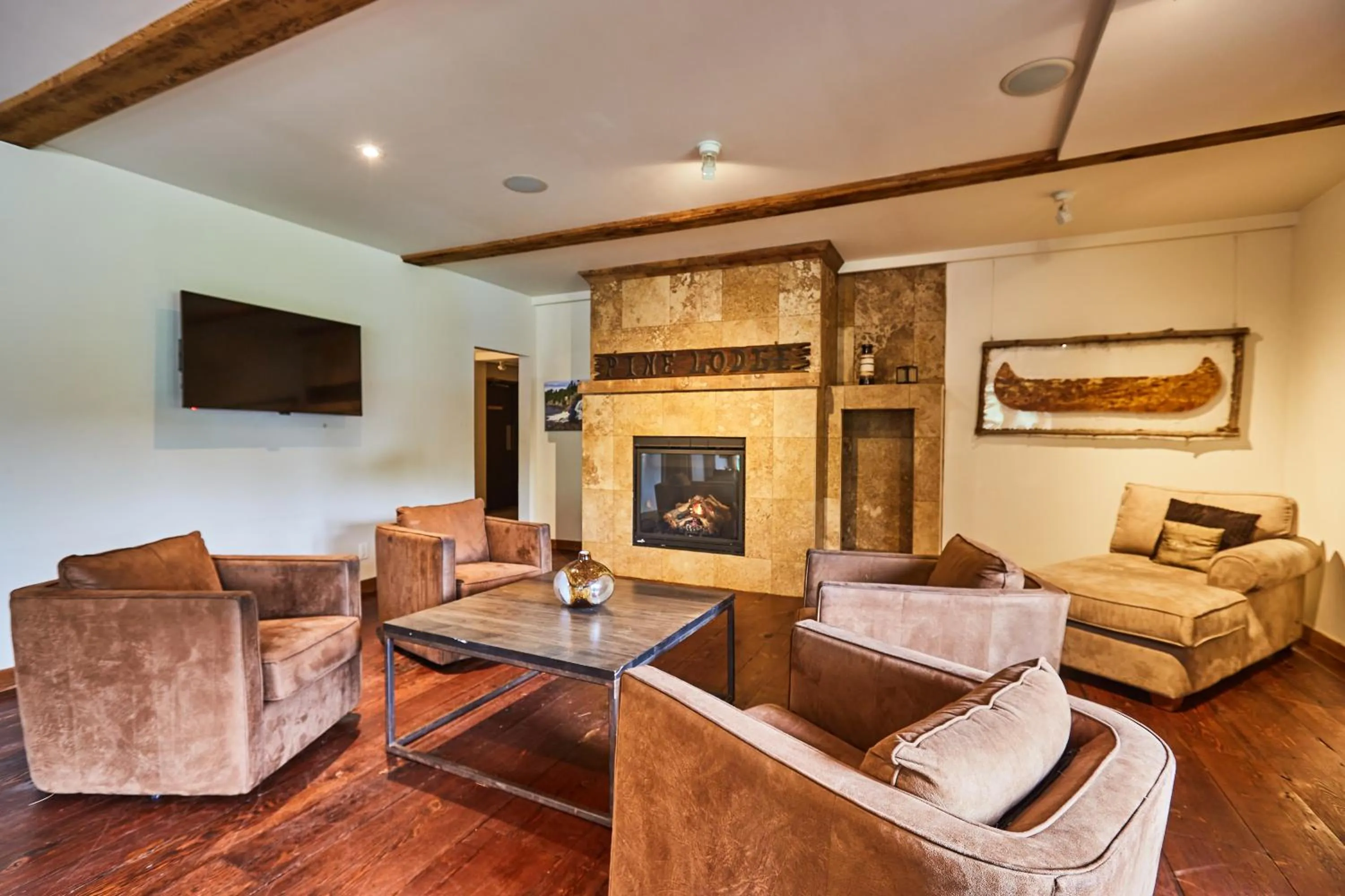 3 Pines Lodge Muskoka