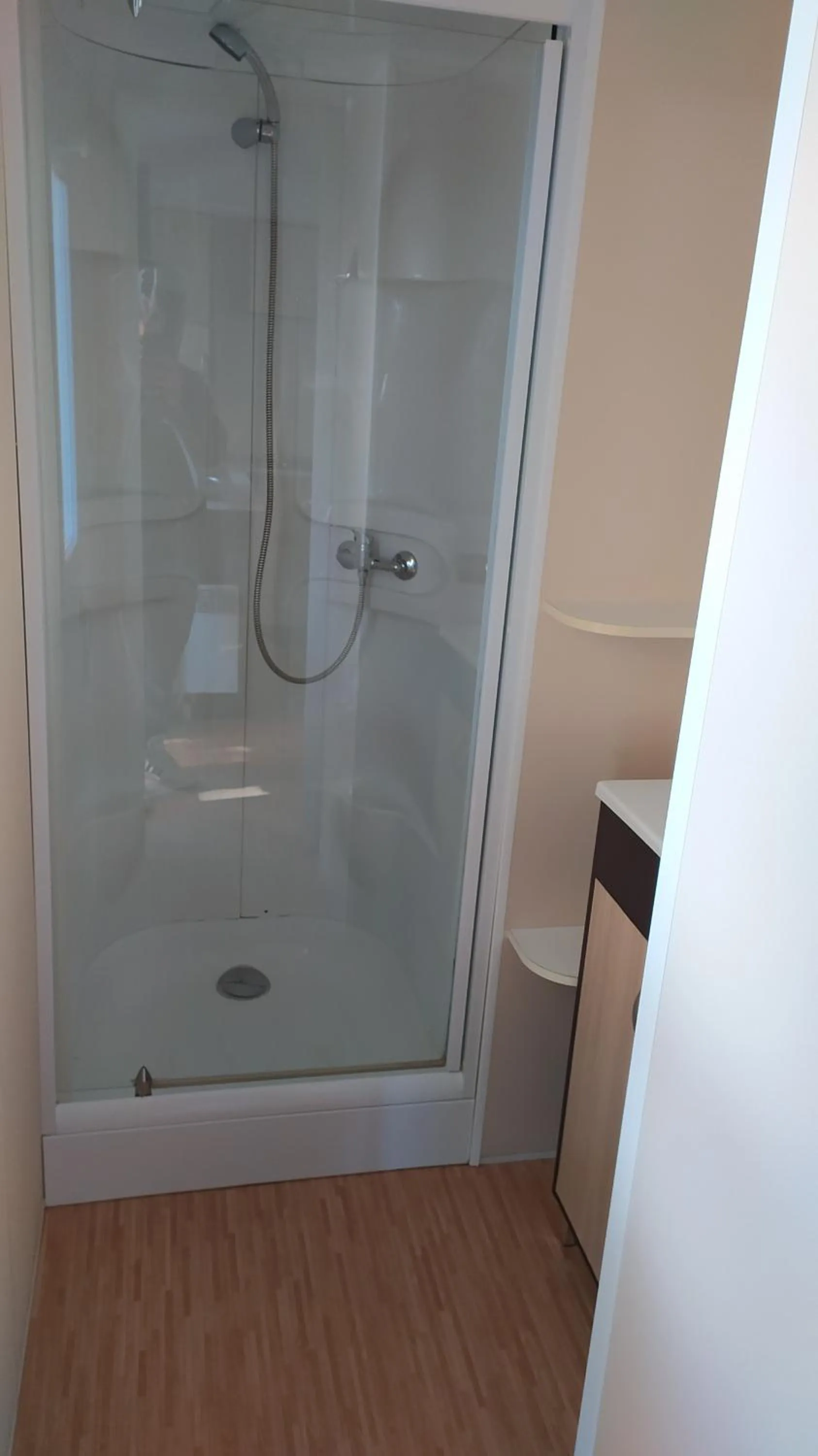 Shower in Le clos de Banes