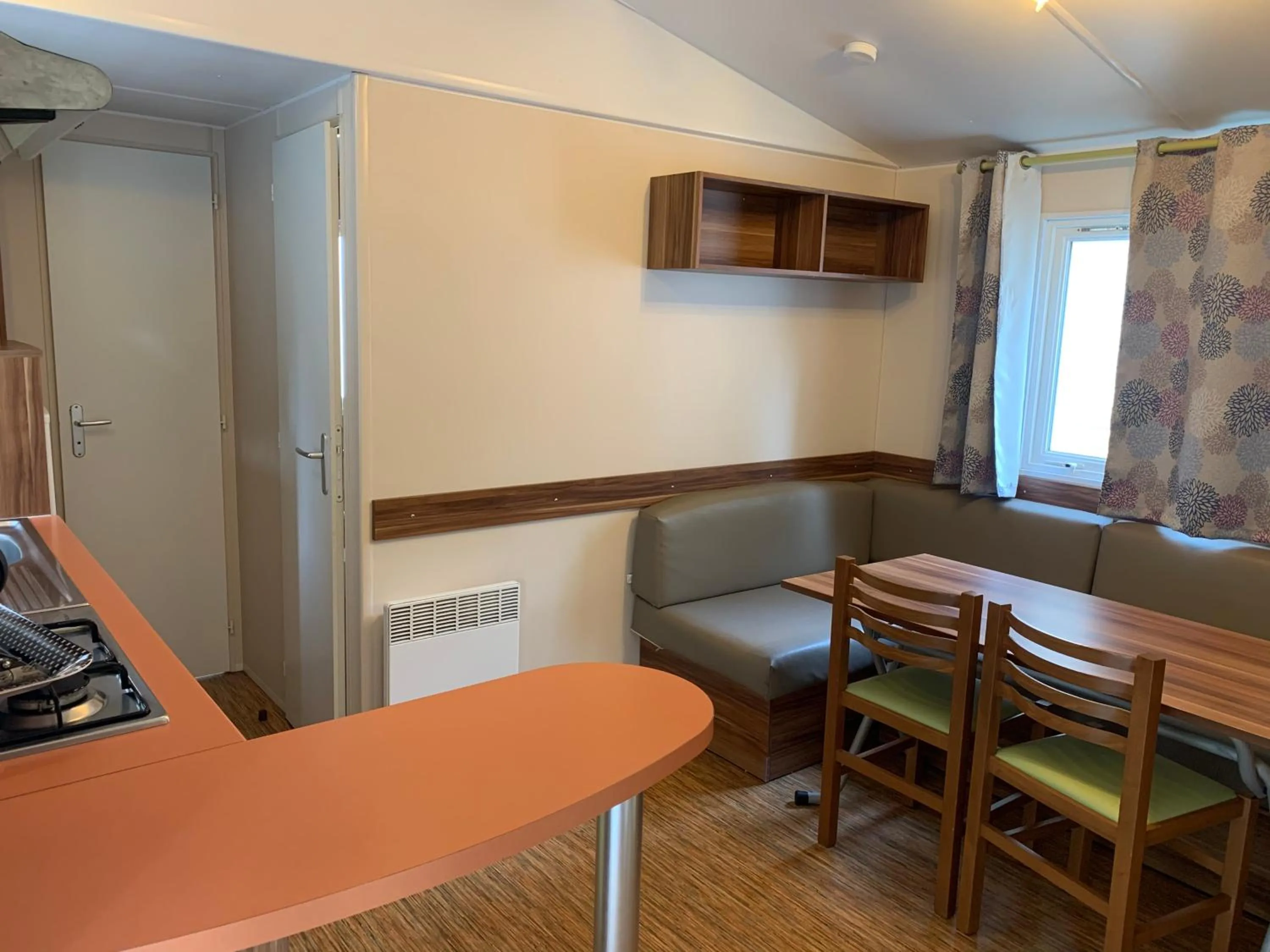 Dining area in Le clos de Banes