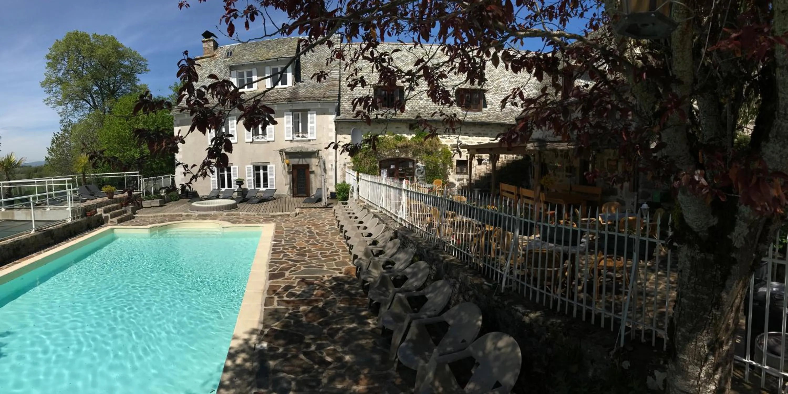 Property building in Le clos de Banes