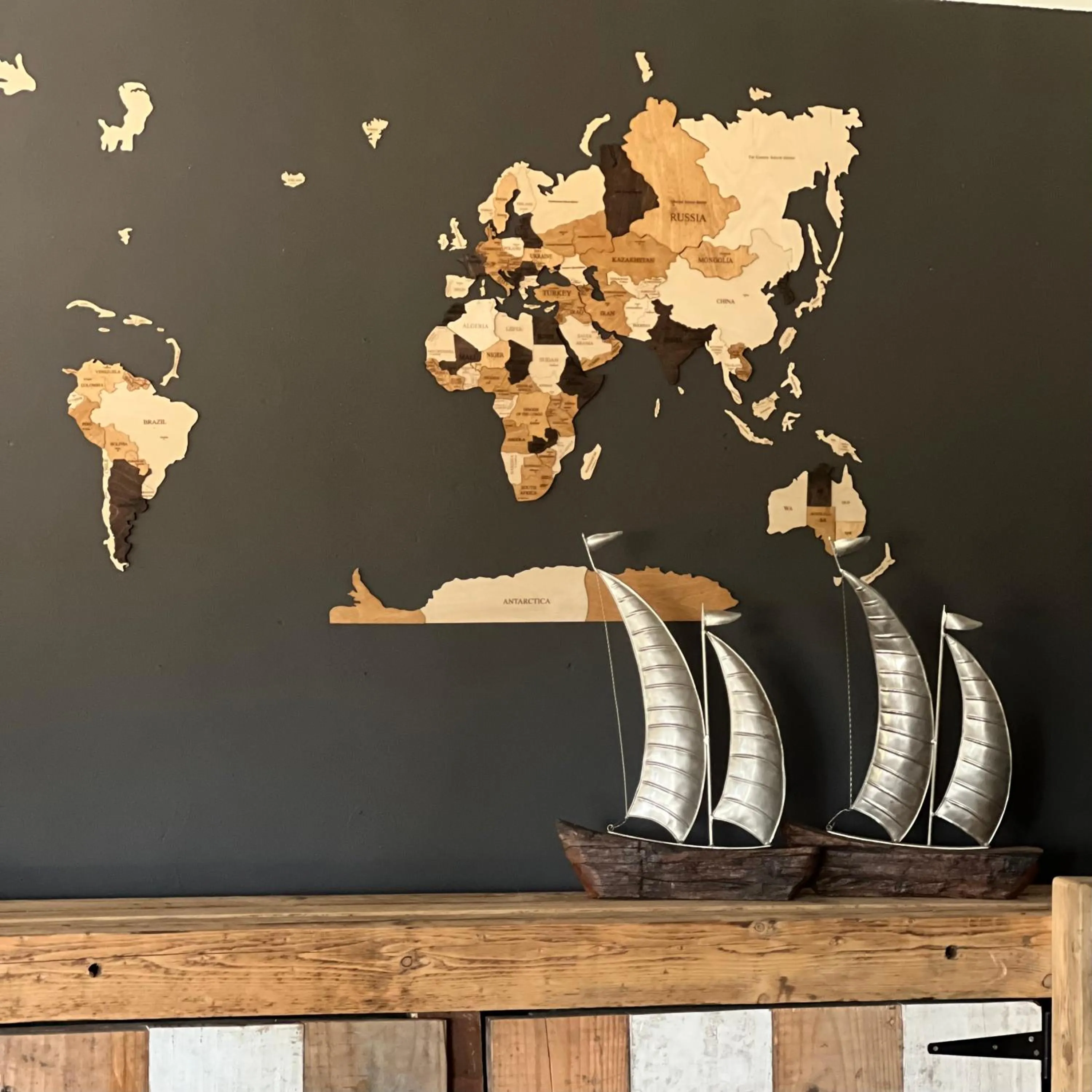 Lounge or bar in Simba Safaris African Pride Exotic Lodge