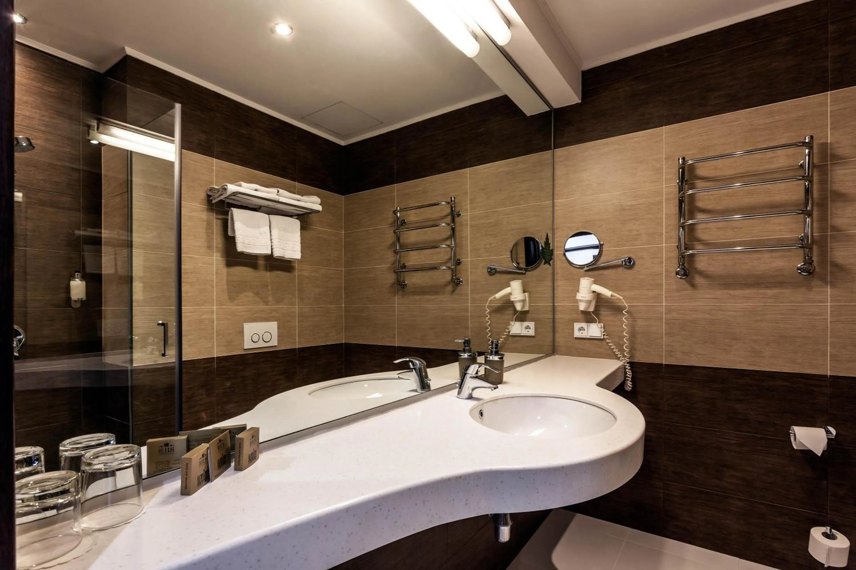 Shower in Rius Hotel Lviv
