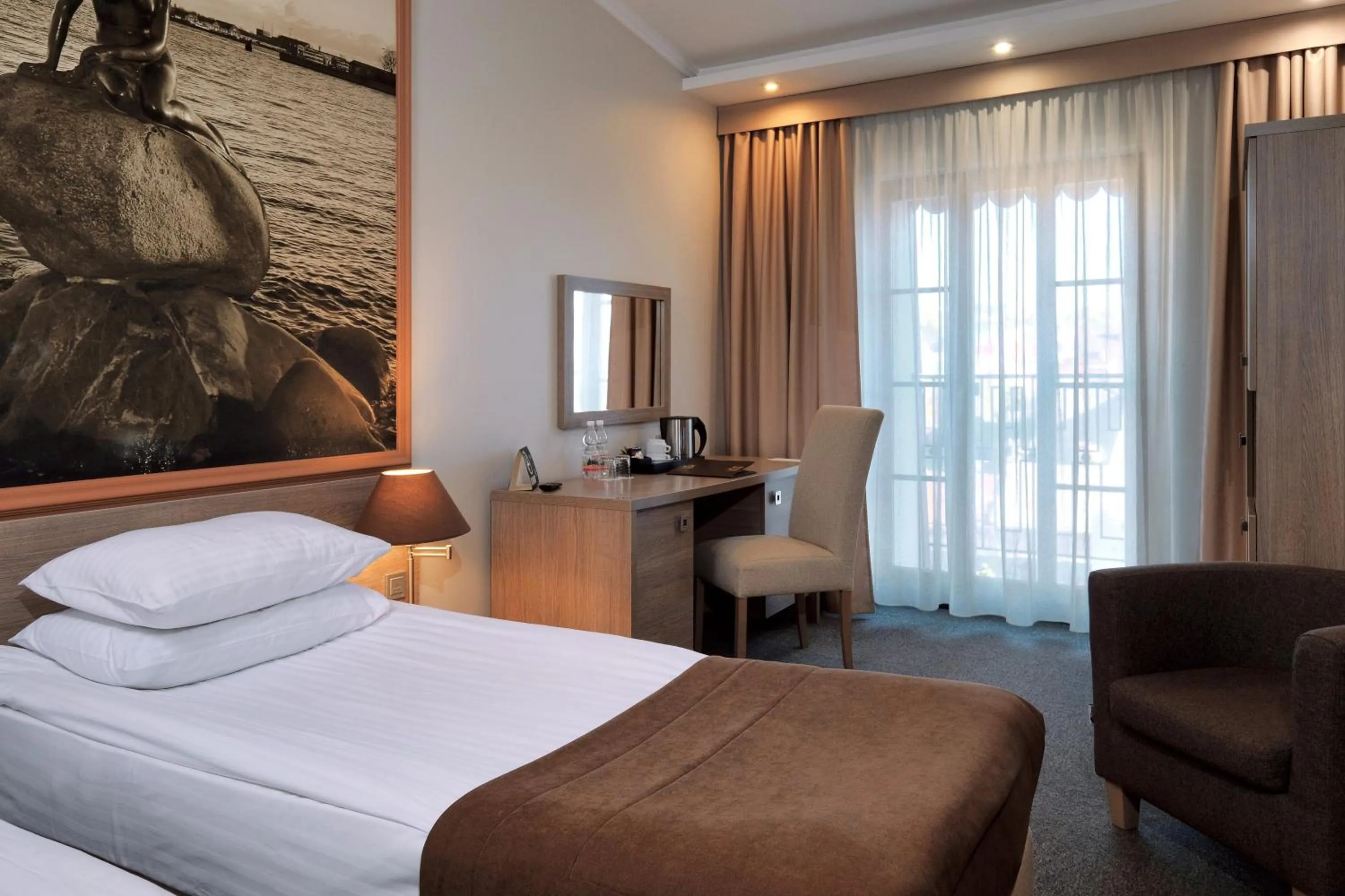 Balcony/Terrace, Bed in Rius Hotel Lviv