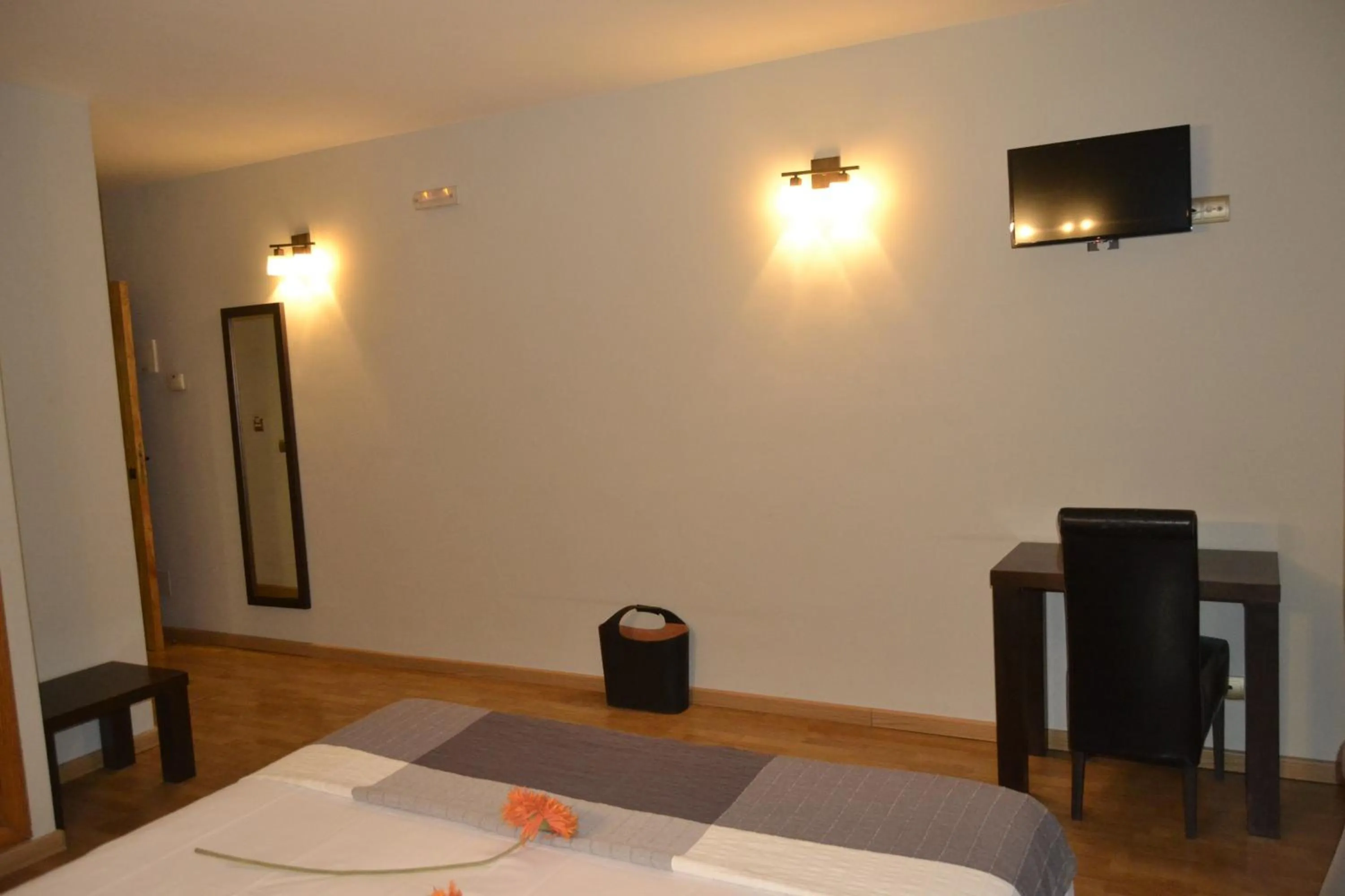 TV and multimedia, Bed in Hotel El Tratado