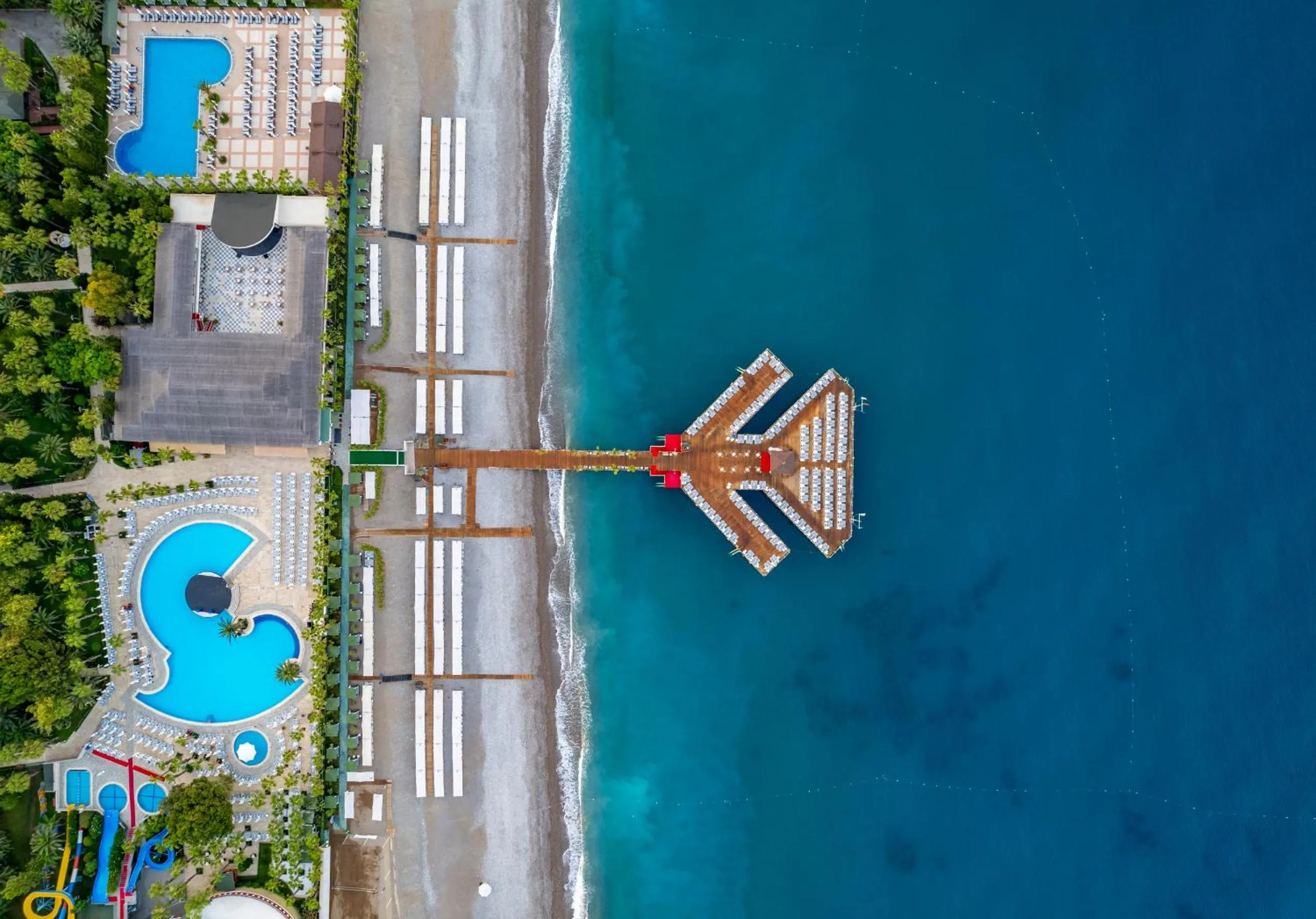 Beach in Botanik Platinum Hotel