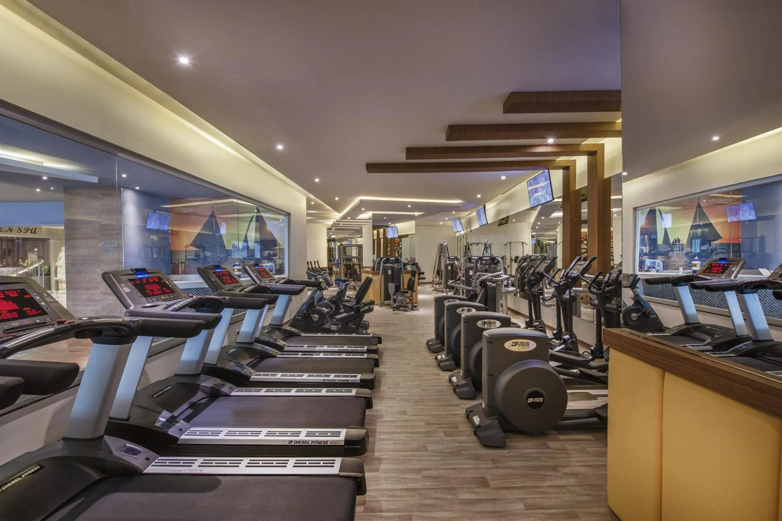 Activities in Botanik Platinum Hotel