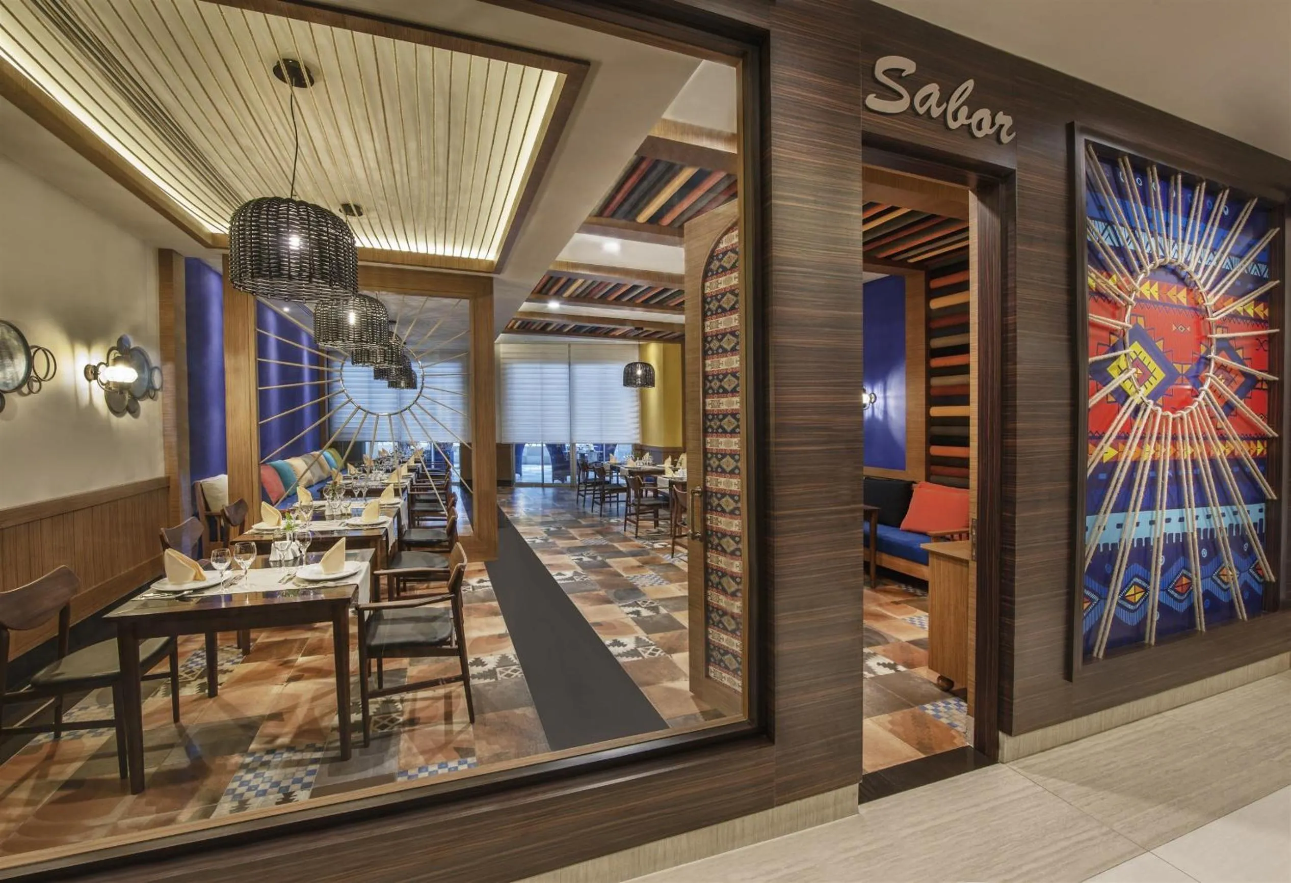 Restaurant/places to eat in Botanik Platinum Hotel