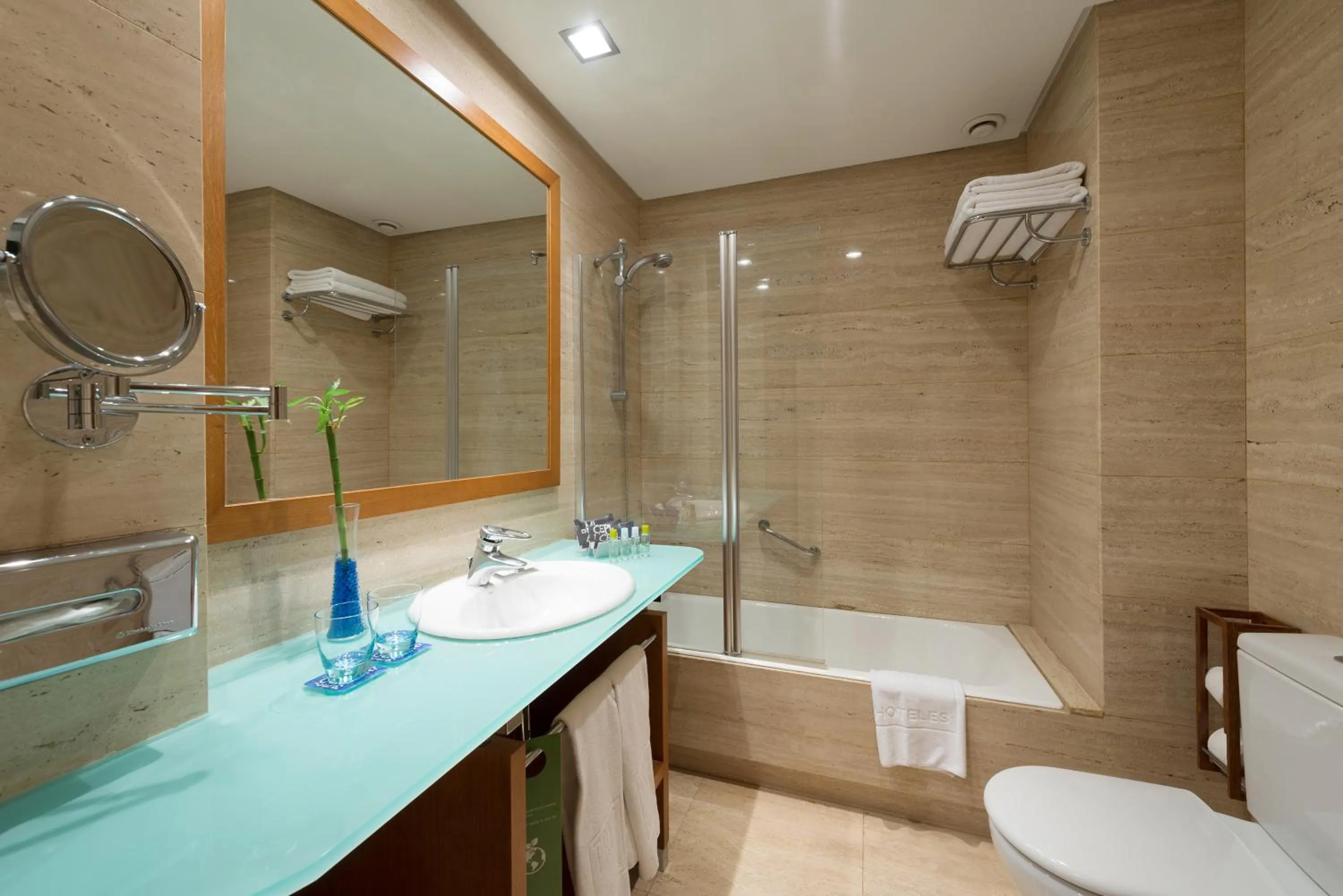 Bathroom in Hotel Murcia Rincón de Pepe Affiliated by Meliá