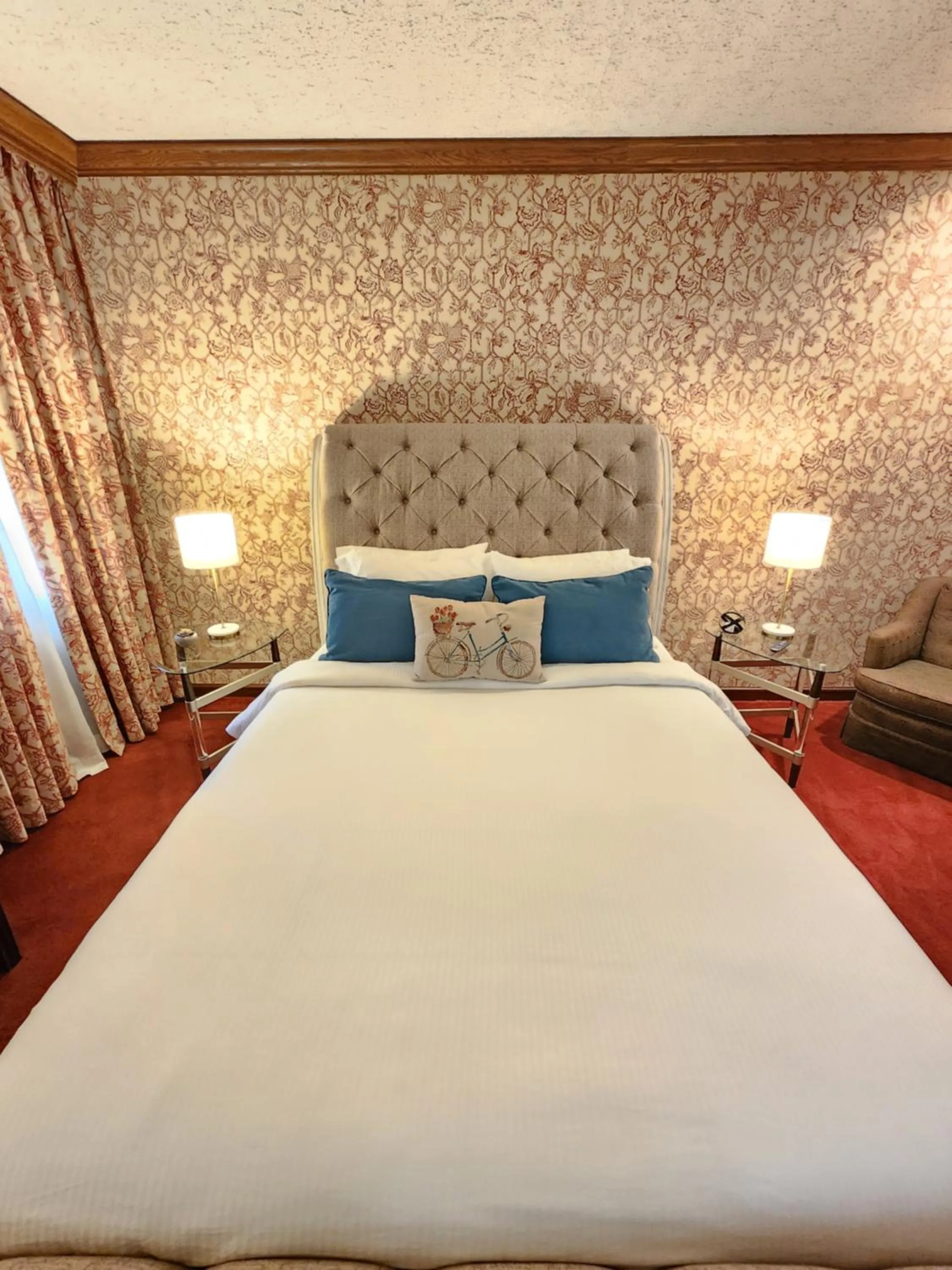 Bed in Hotel Phillips