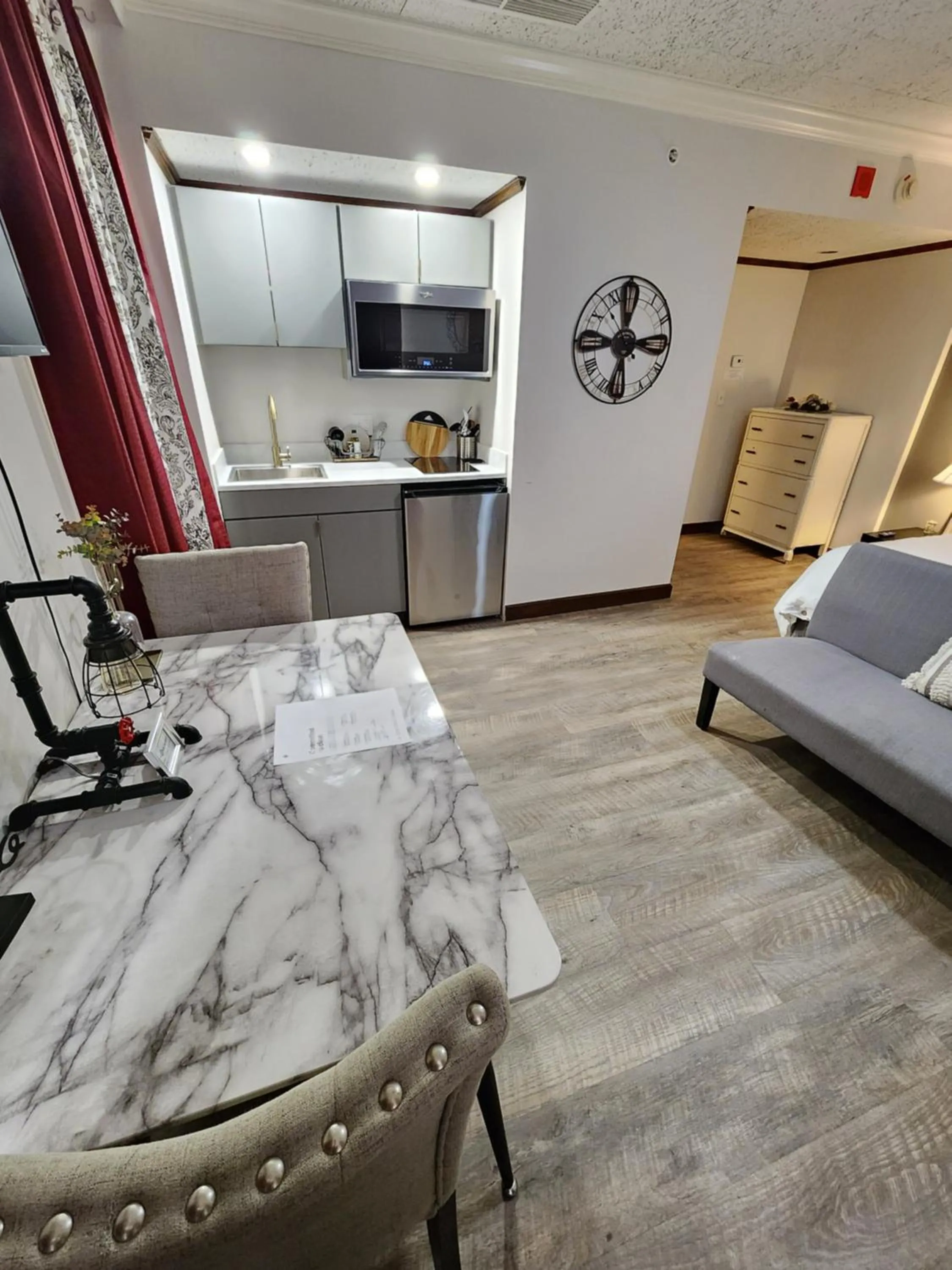 Bed in Hotel Phillips