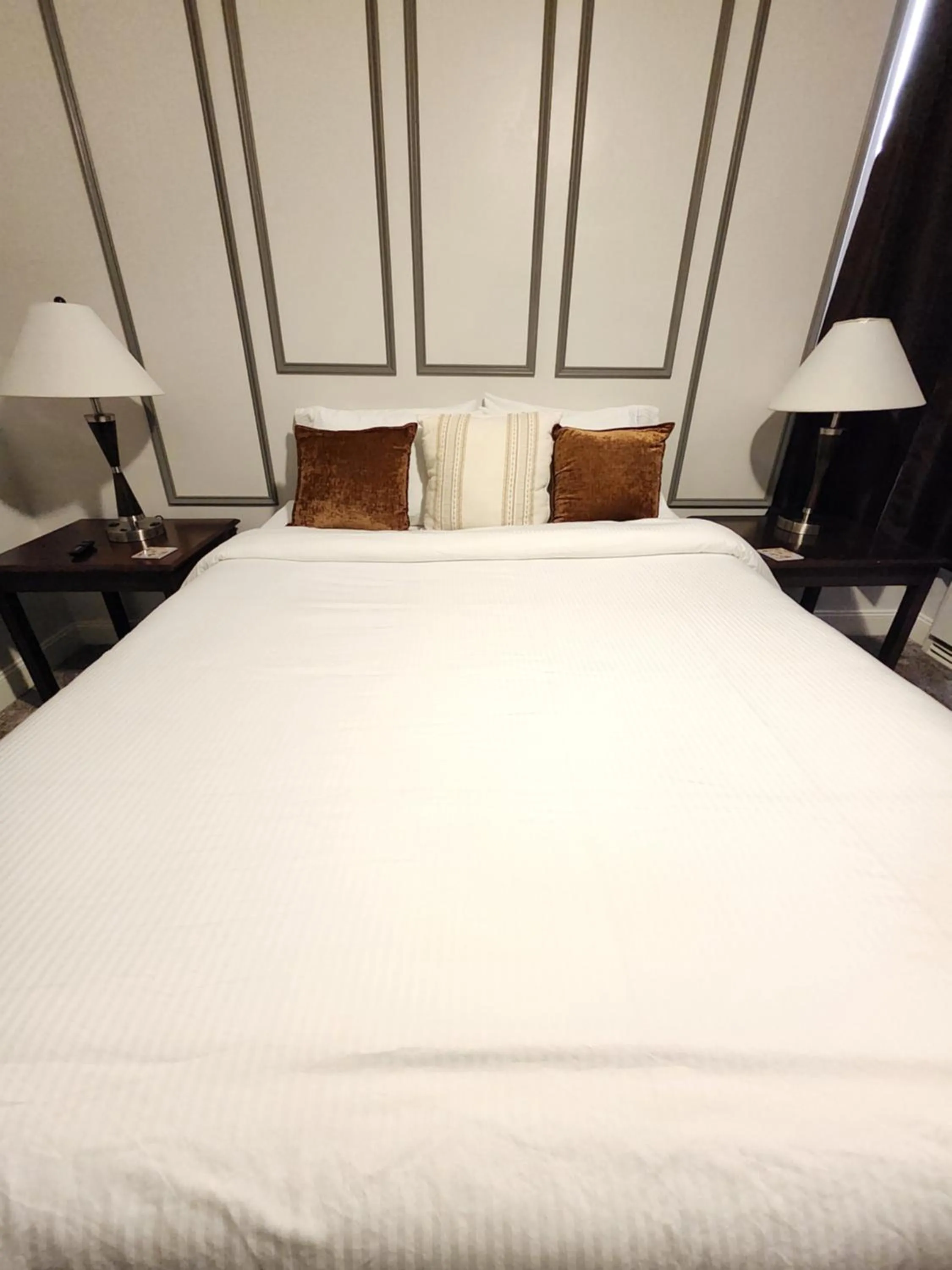 Bed in Hotel Phillips