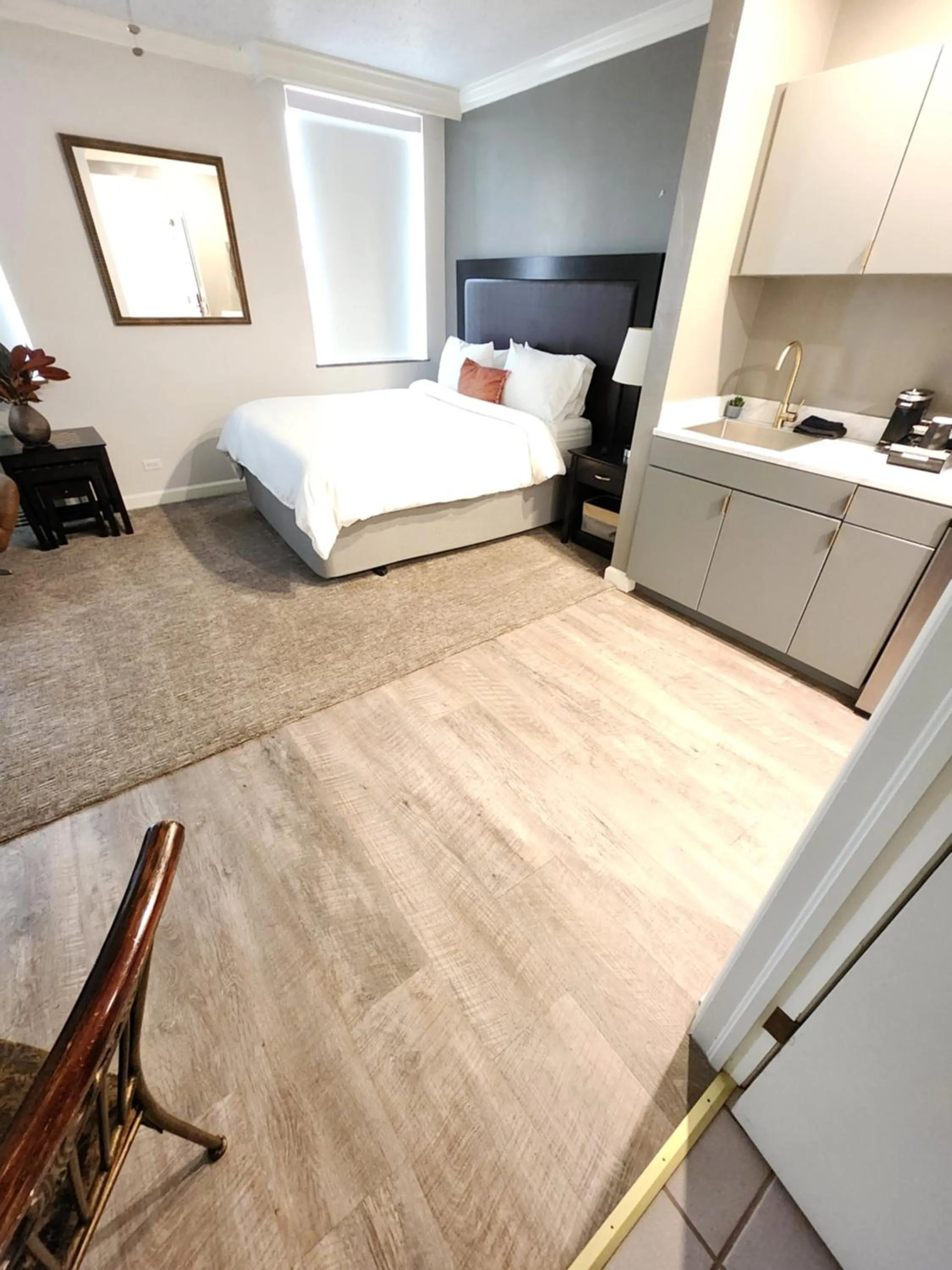 Bed in Hotel Phillips