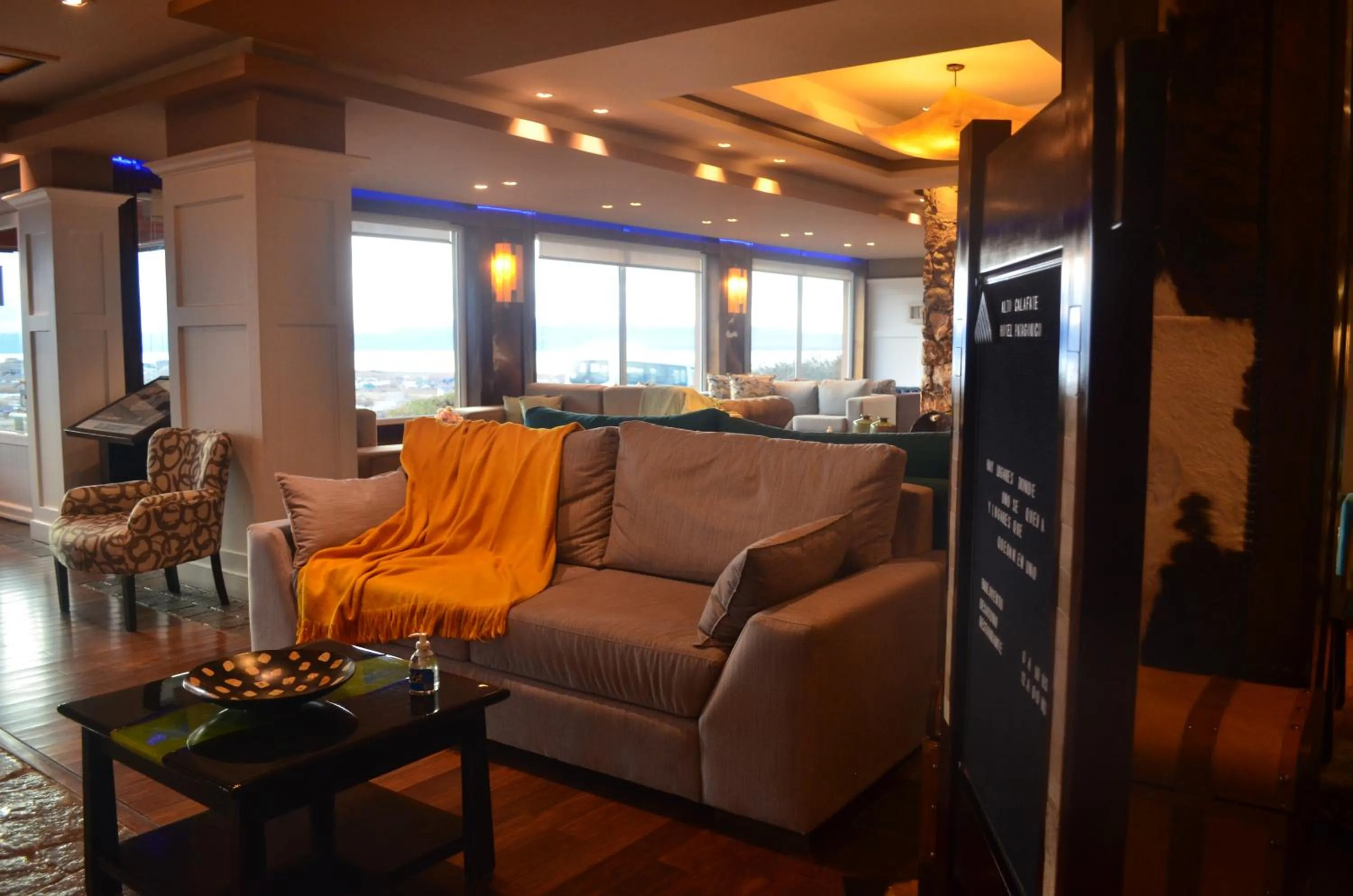 Living room in Alto Calafate Hotel