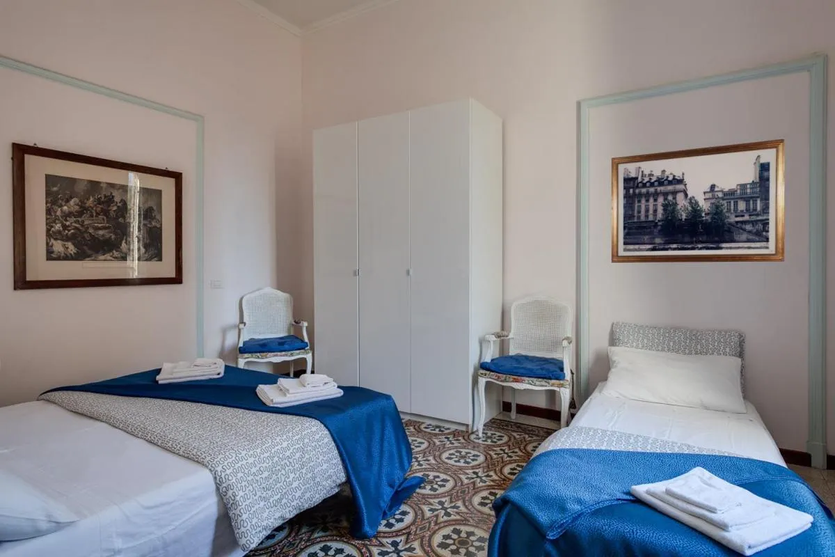 Bed in Otium Maecenatis Apartments