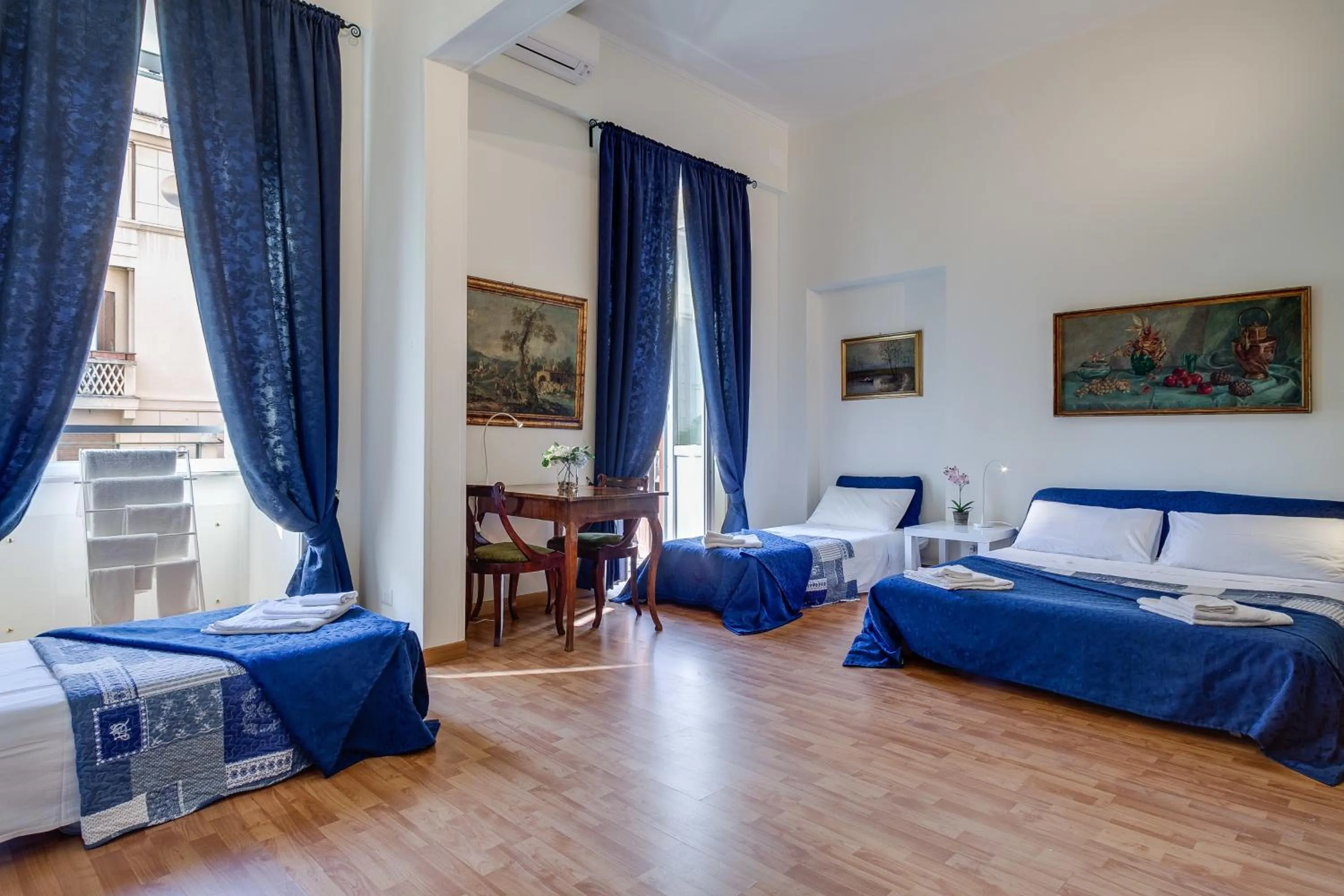 Bedroom, Bed in Otium Maecenatis Apartments