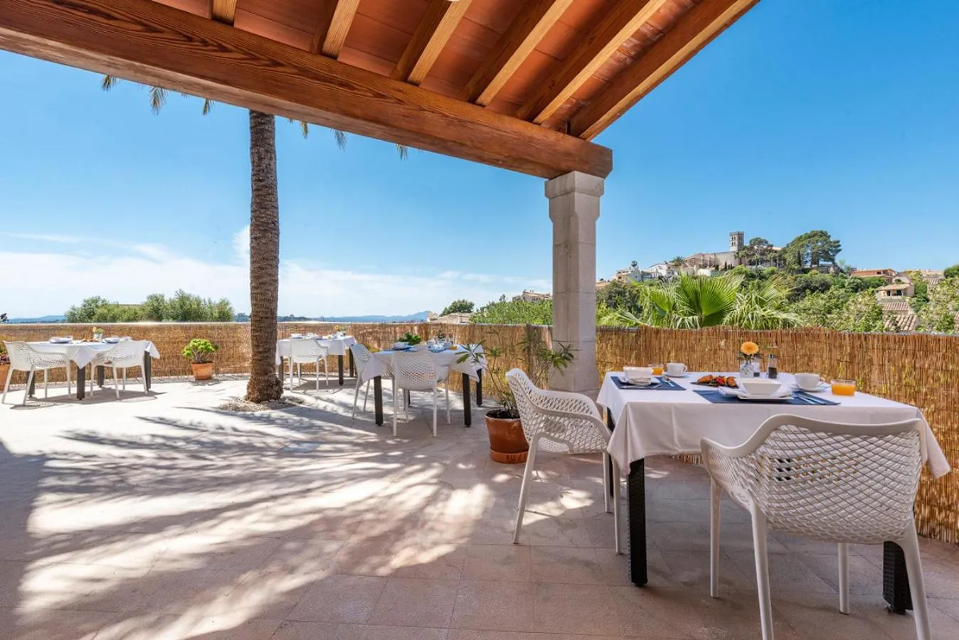 Restaurant/places to eat in Finca Son Arnau