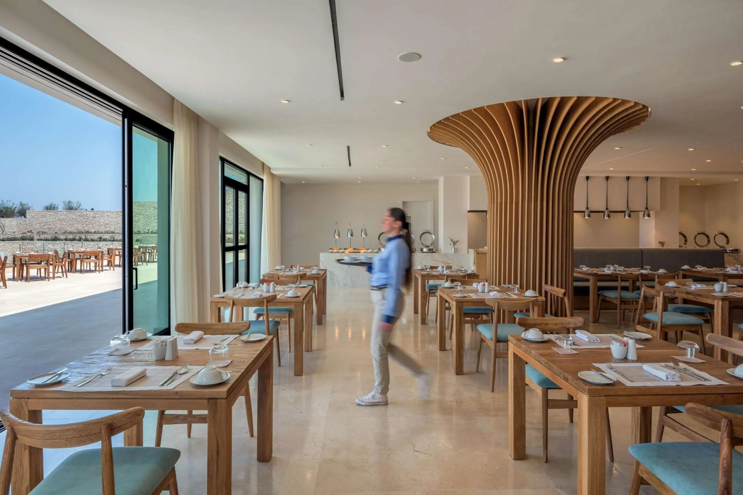 Restaurant/places to eat in Cap St Georges Hotel & Resort