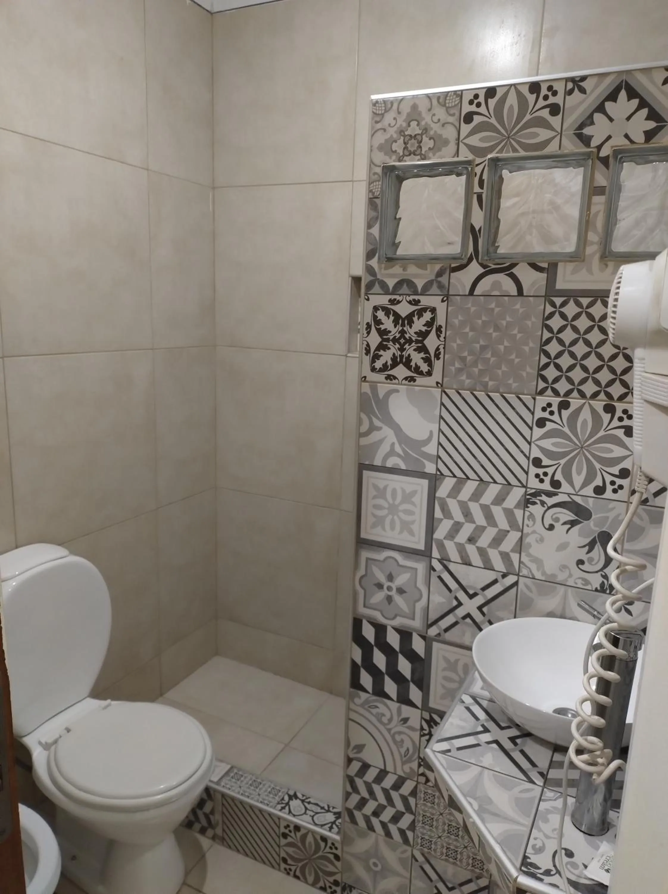 Bathroom in San Remo City Hotel